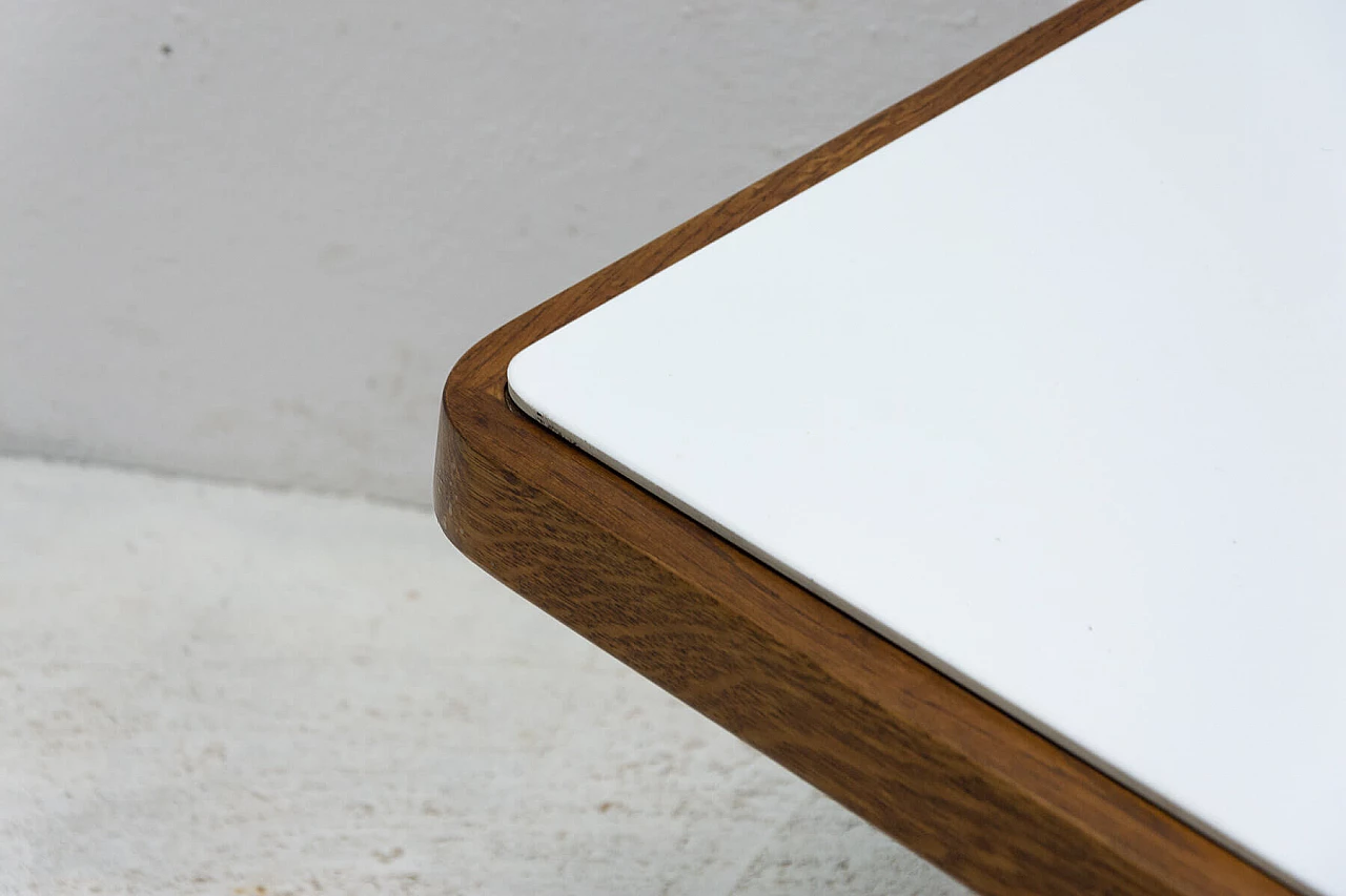 Tavolino in faggio e vetro lattimo di Krásna Jizba, anni '60 6