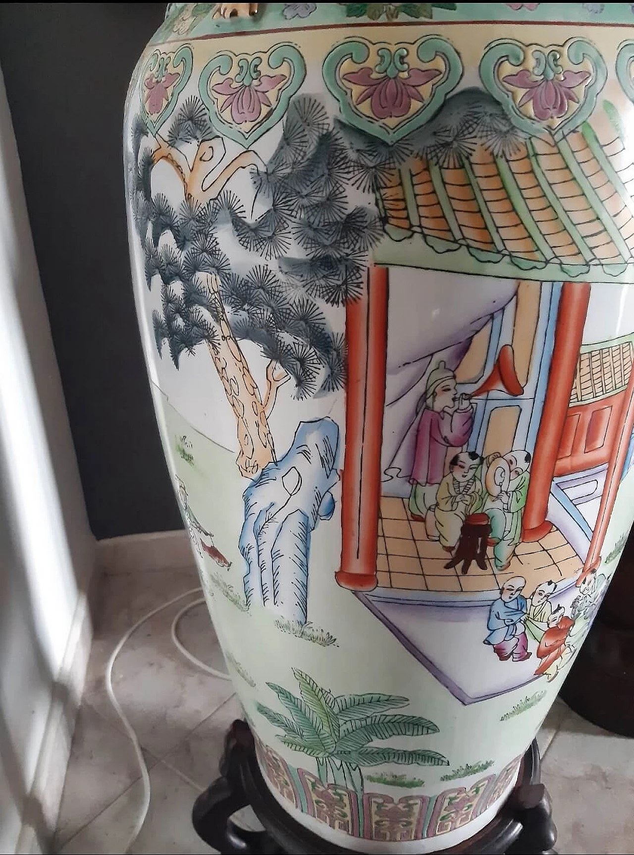 Chinese vase with polychrome decoration, 1940s 5