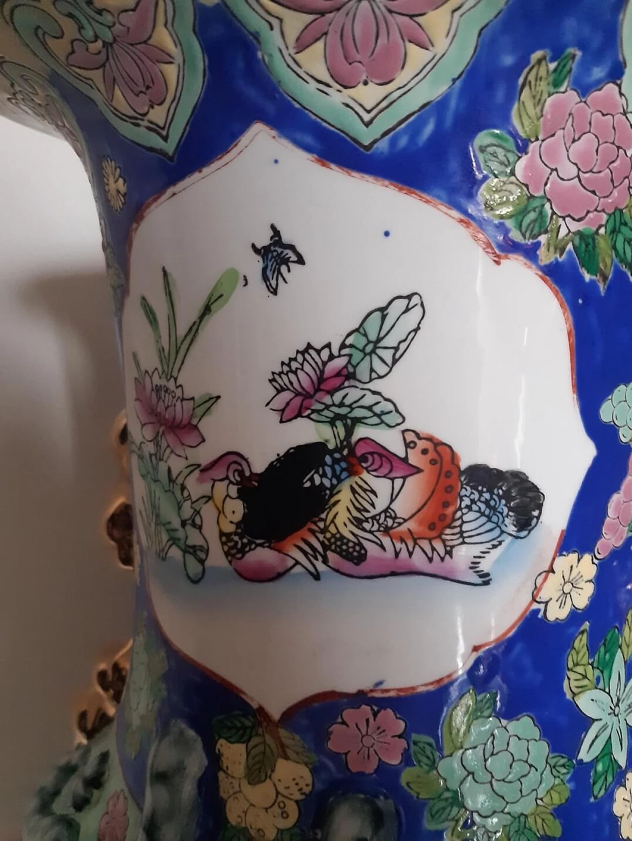 Chinese vase with polychrome decoration, 1940s 10