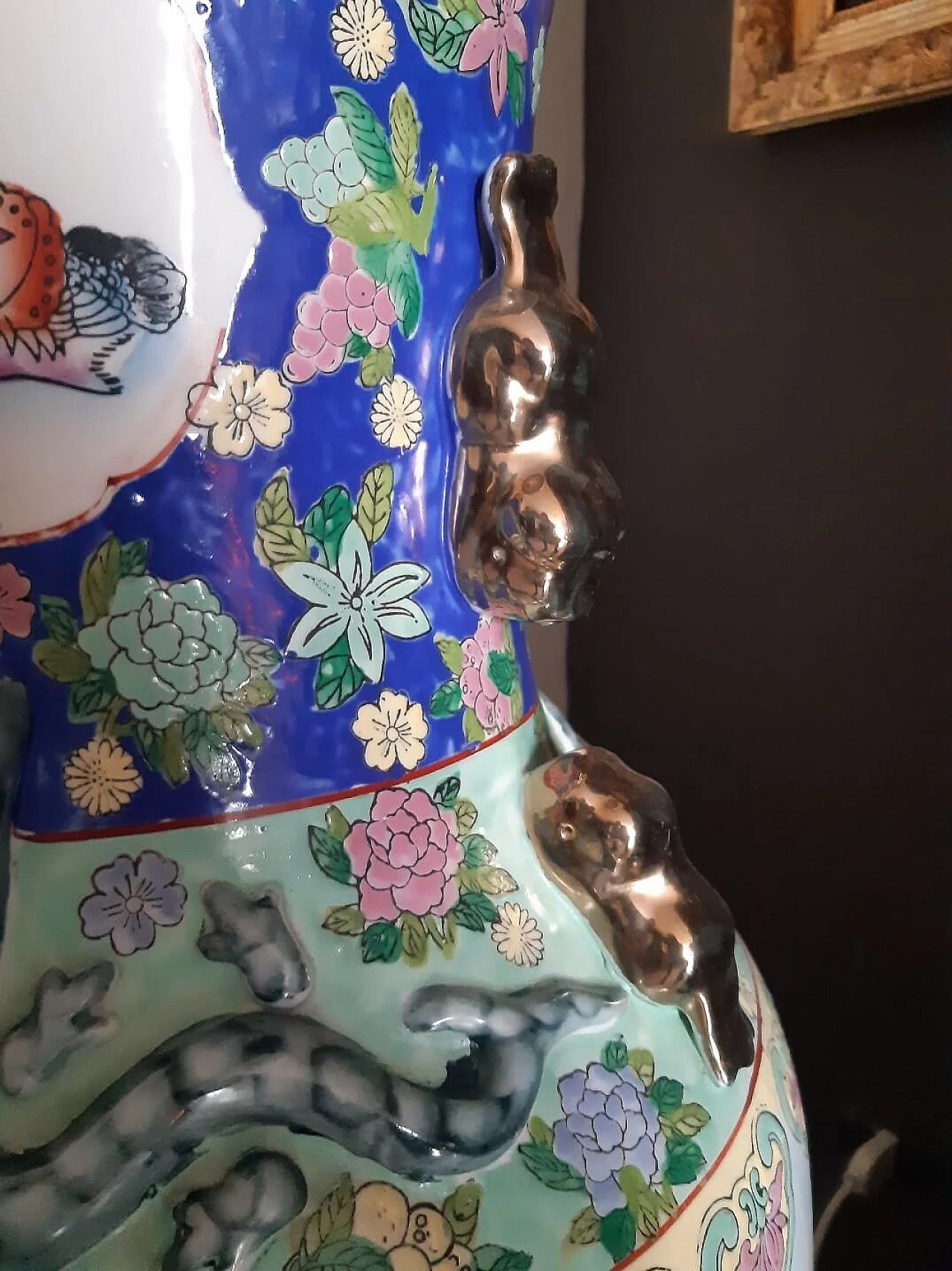 Chinese vase with polychrome decoration, 1940s 11