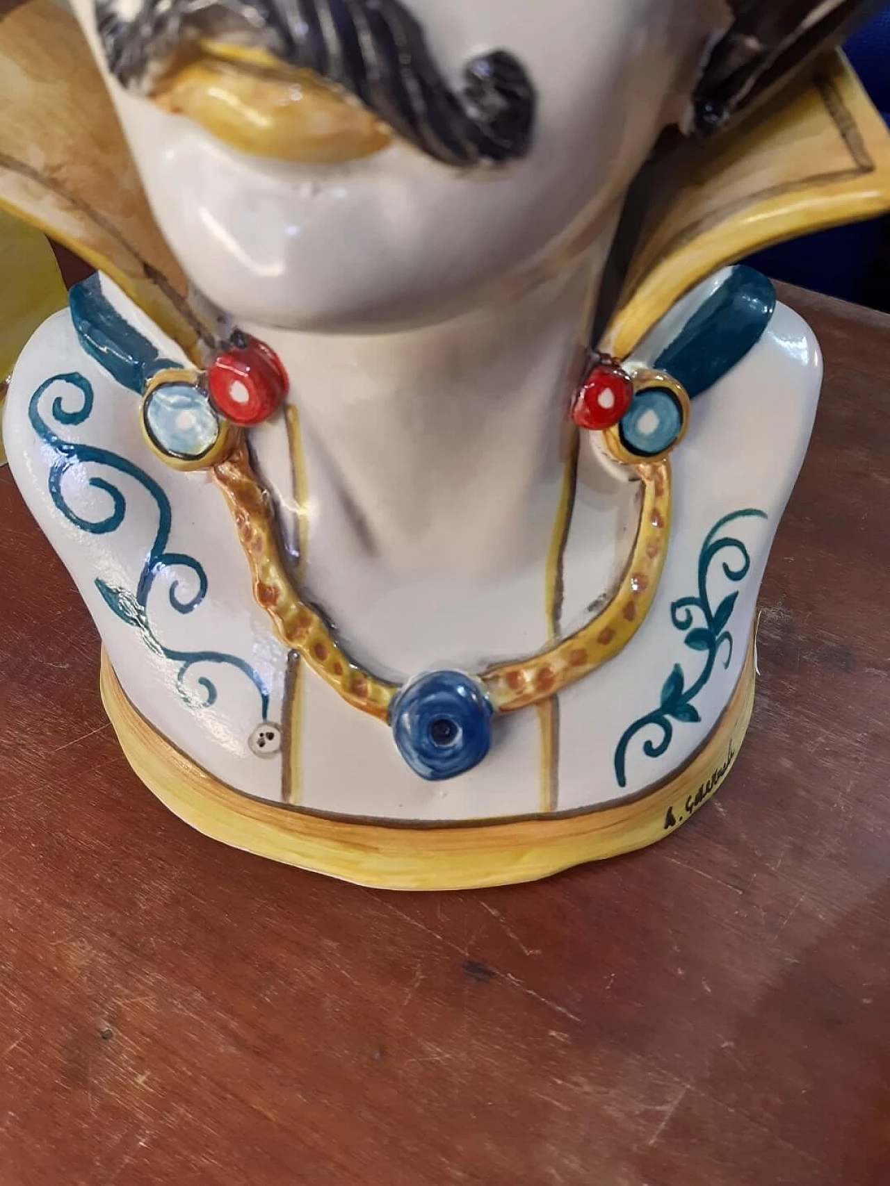 Pair of hand-decorated ceramic vases, 1980s 2