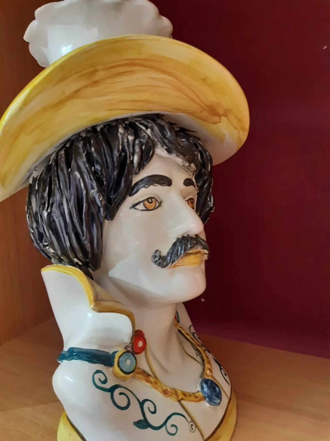 Pair of hand-decorated ceramic vases, 1980s 4