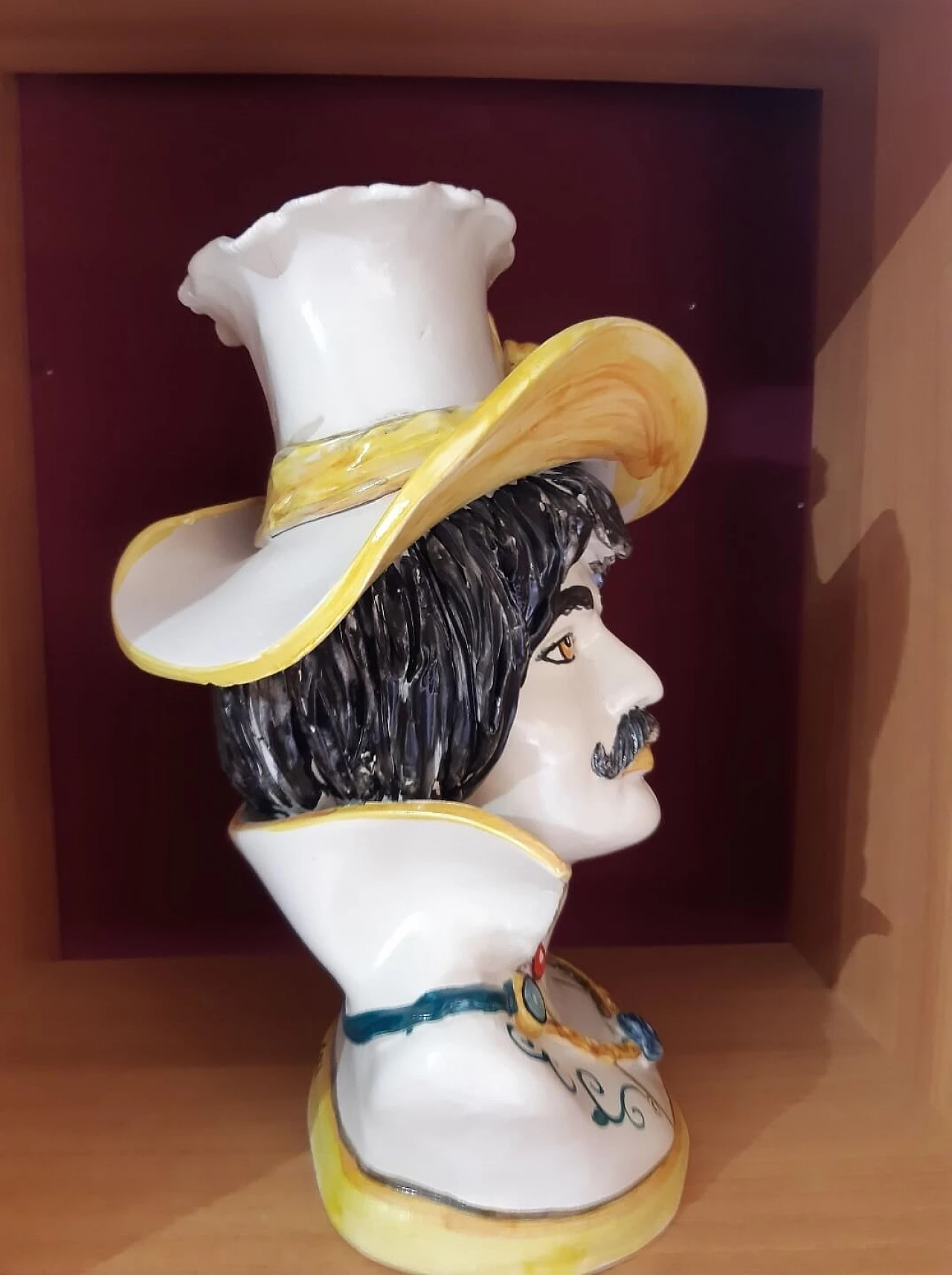 Pair of hand-decorated ceramic vases, 1980s 5