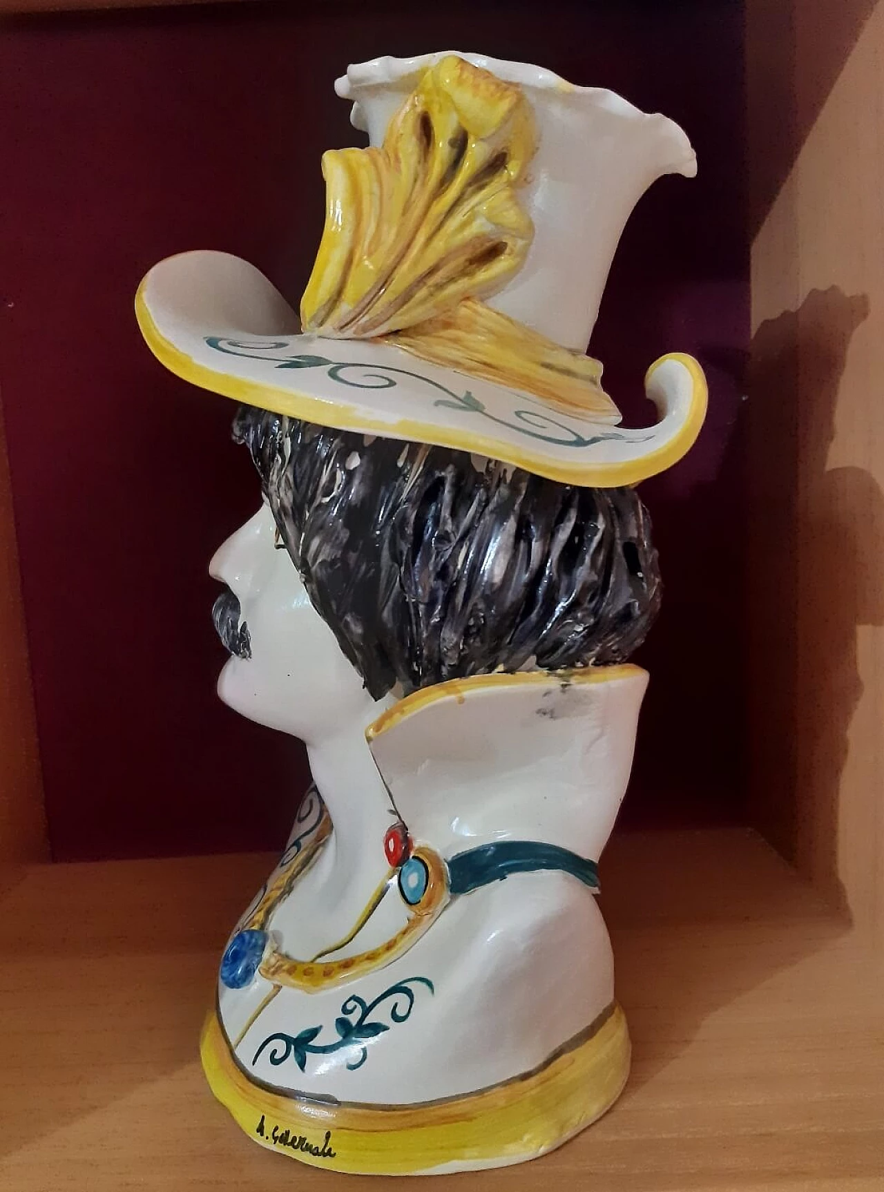 Pair of hand-decorated ceramic vases, 1980s 7