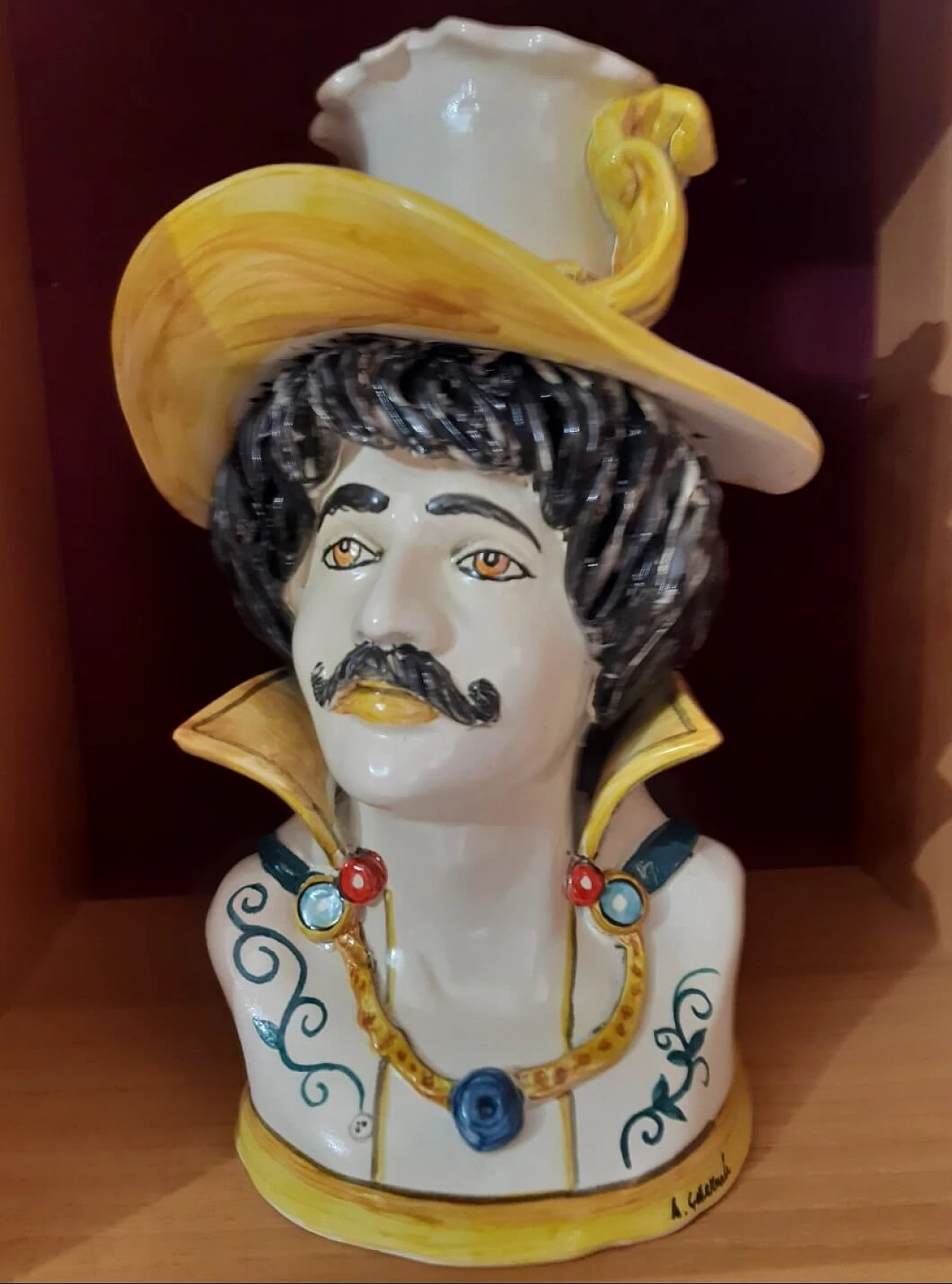 Pair of hand-decorated ceramic vases, 1980s 8