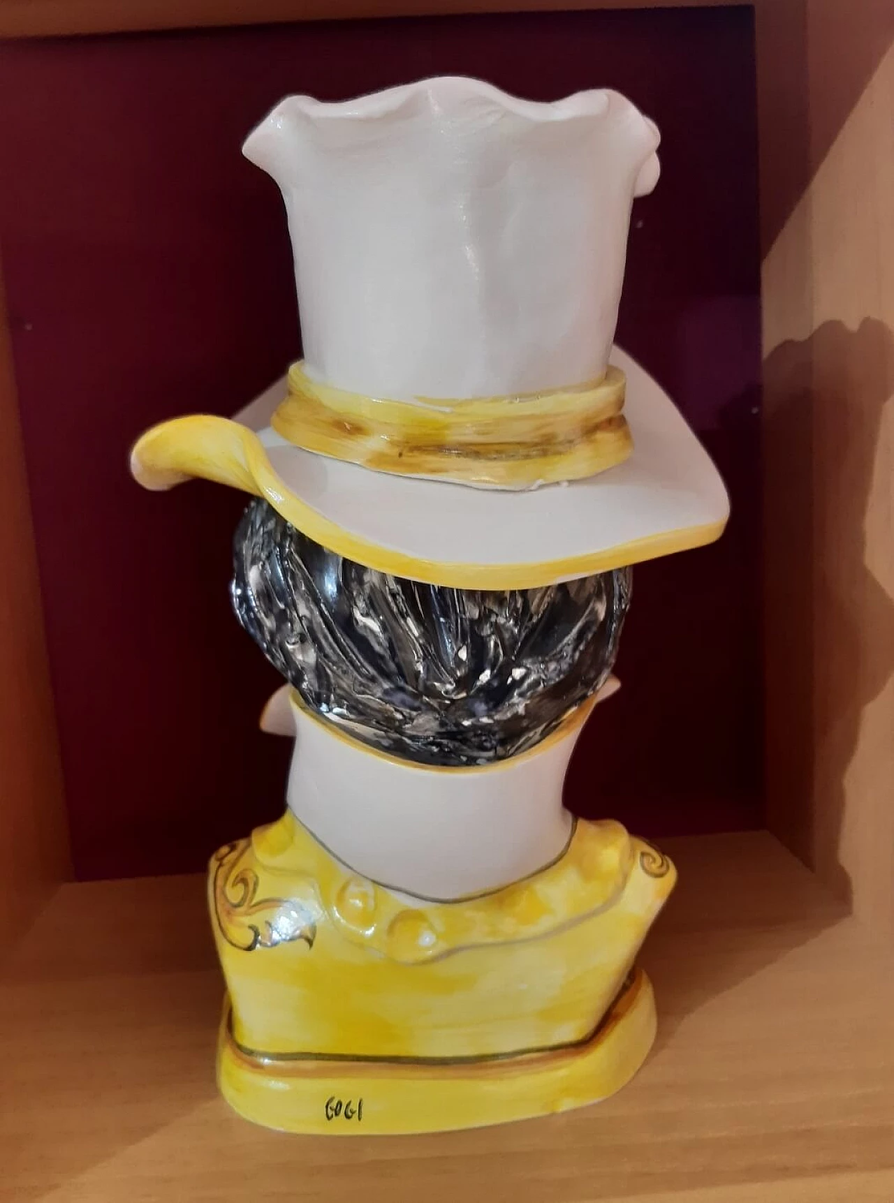 Pair of hand-decorated ceramic vases, 1980s 12