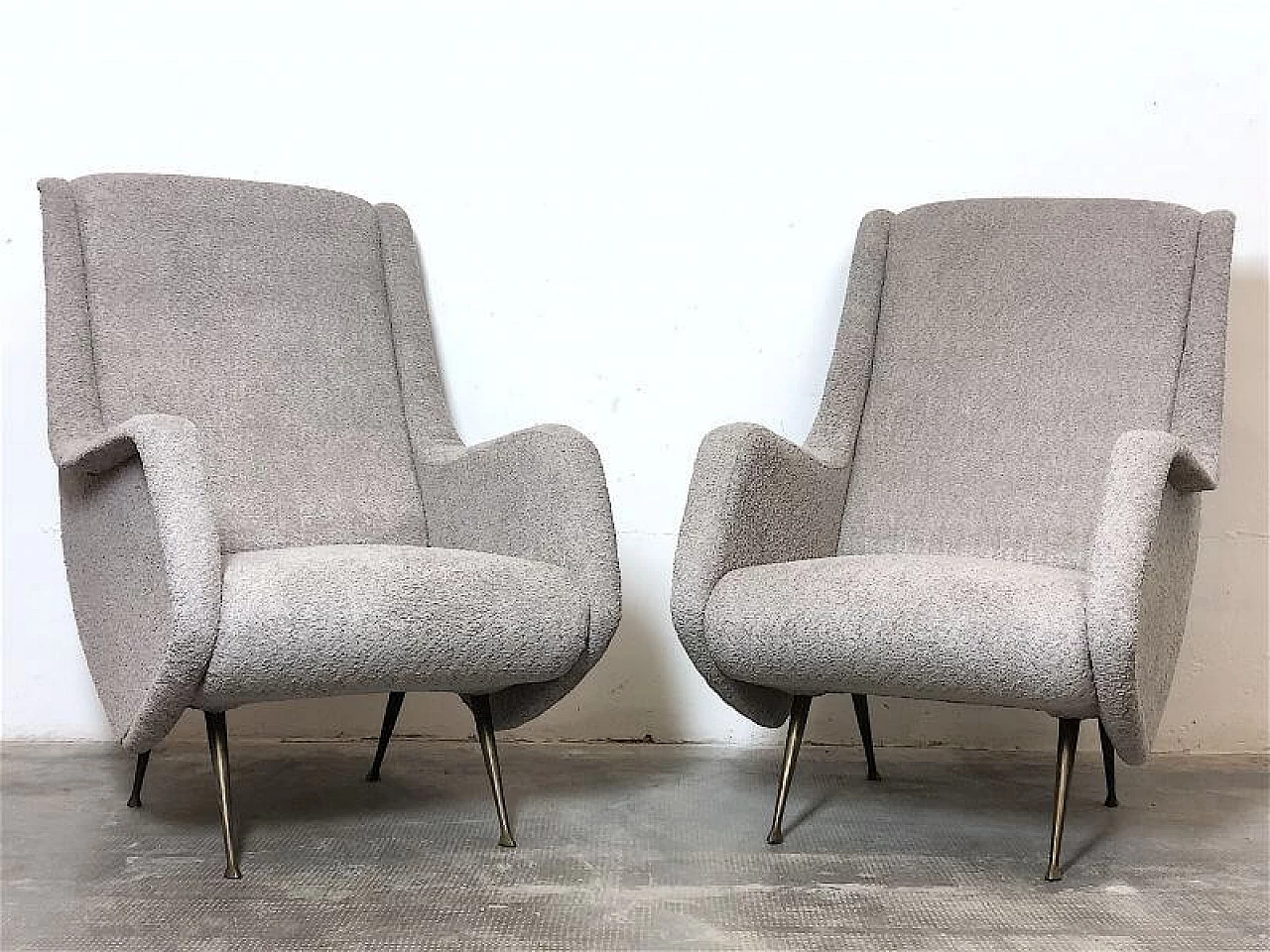 Pair of armchairs by Aldo Morbelli for ISA Bergamo, 1950s 3