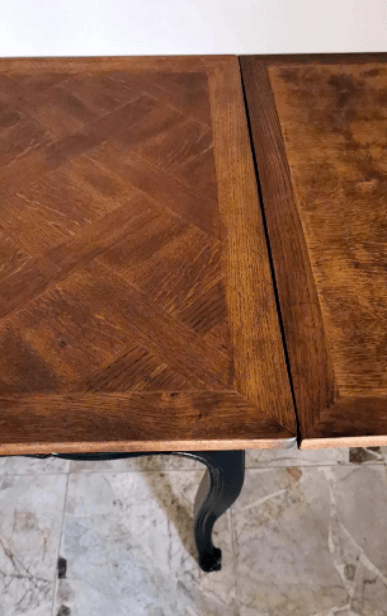 Provençal style extendable oak table, early 20th century 9