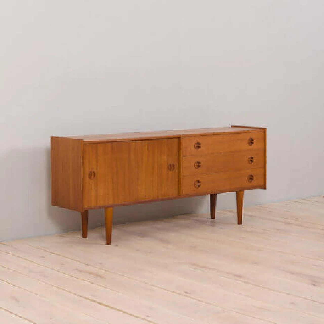 Credenza norvegese in teak, anni '60 16