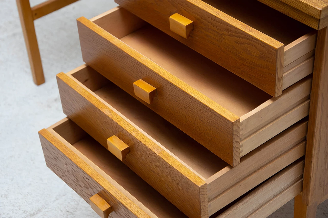 Scrivania in faggio con quattro cassetti per Hikor Písek, anni '80 8