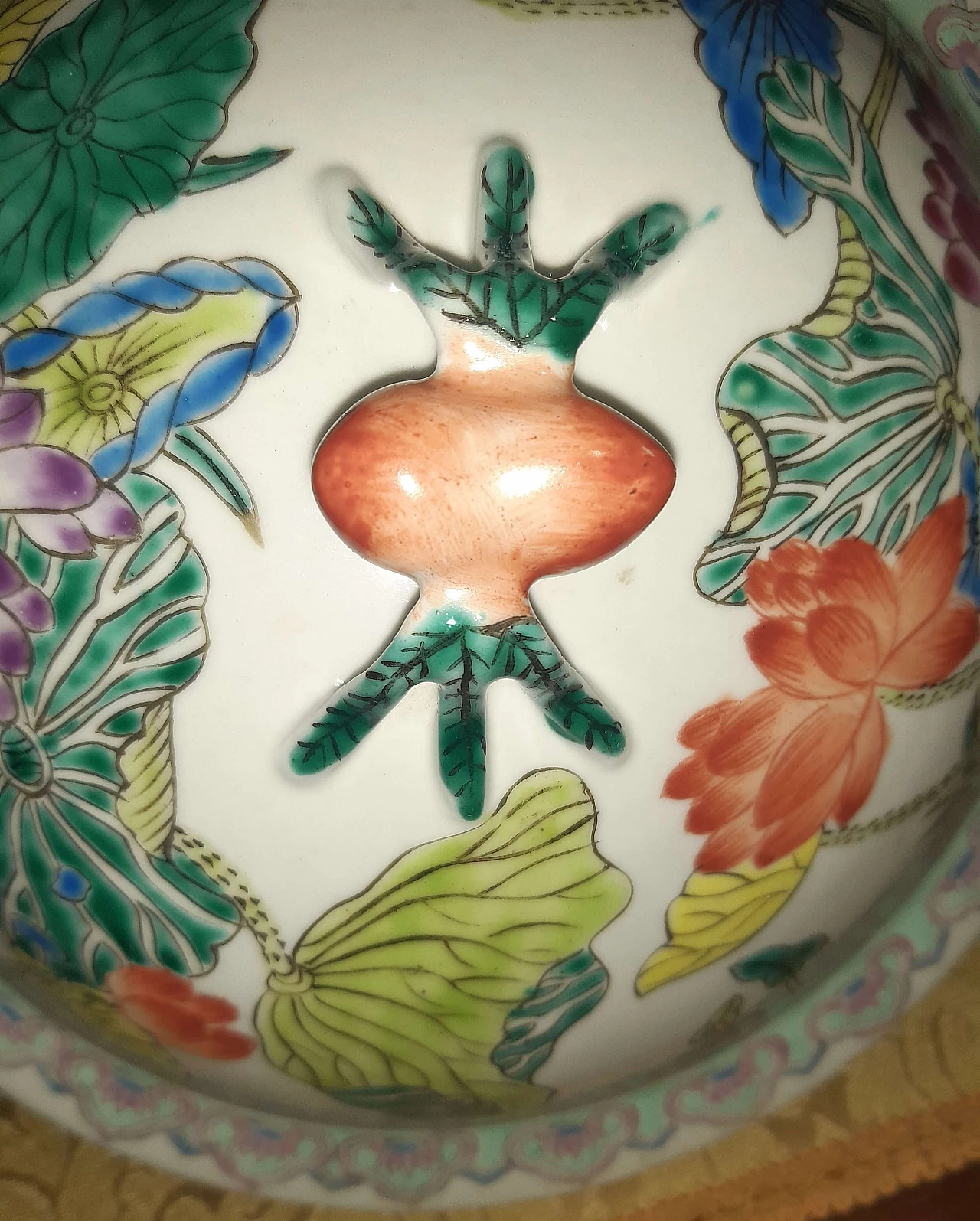 Kamcheng con manici a forma di elefanti e ragno, anni '20 6