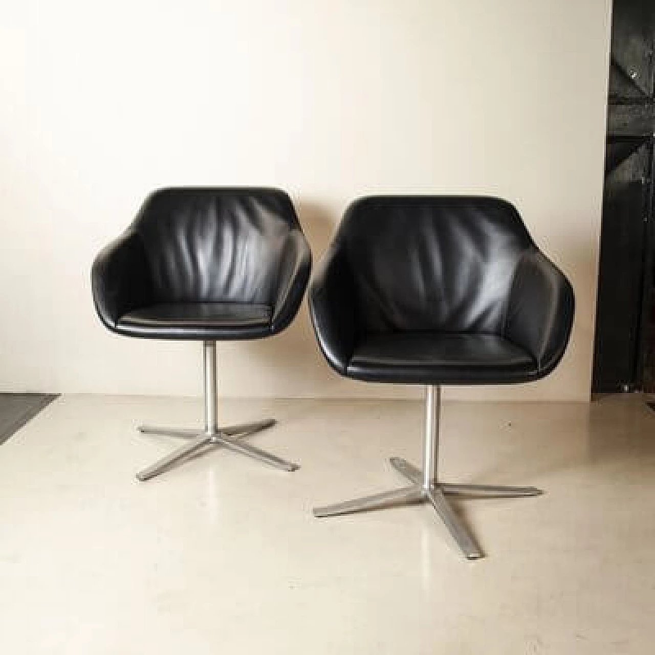 Pair of Shell chairs by Pearson Llloy for Knoll, 1990s 7