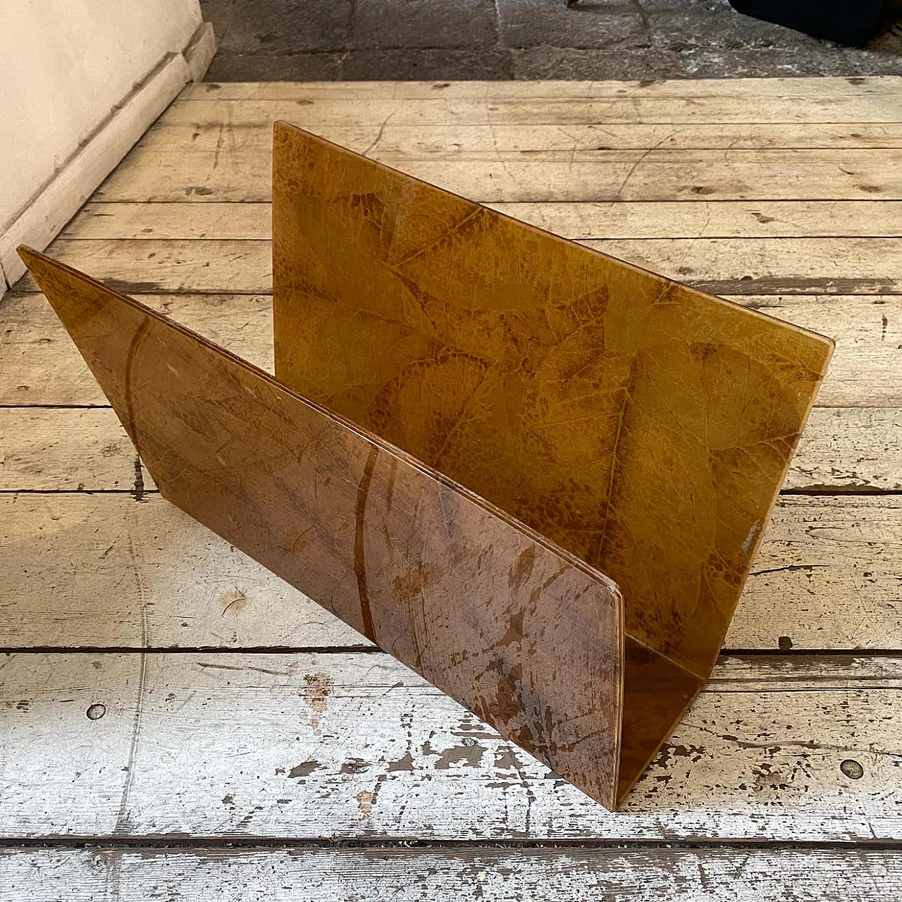 Pair of lucite magazine racks in the style of Tommaso Barbi, 1980s 6