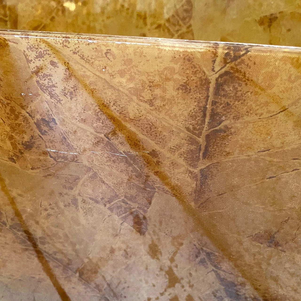 Pair of lucite magazine racks in the style of Tommaso Barbi, 1980s 10