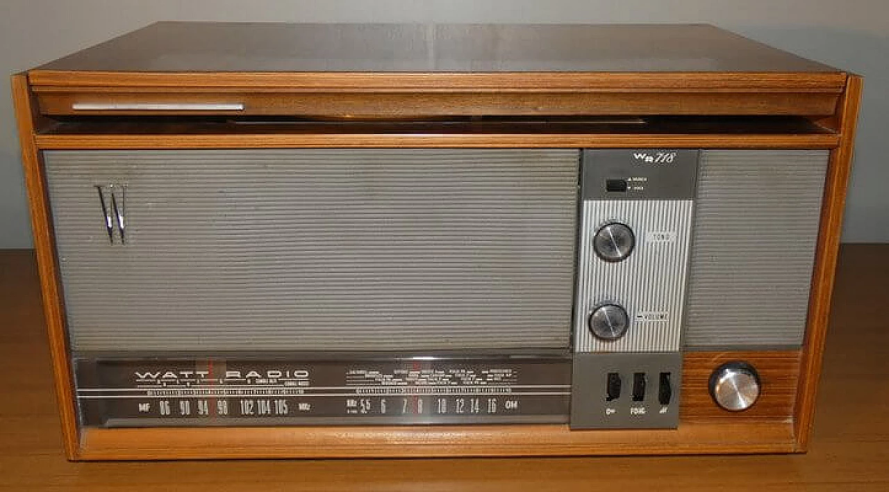 Radio giradischi WR 718 in legno e bachelite di Watt Radio, anni '60 1