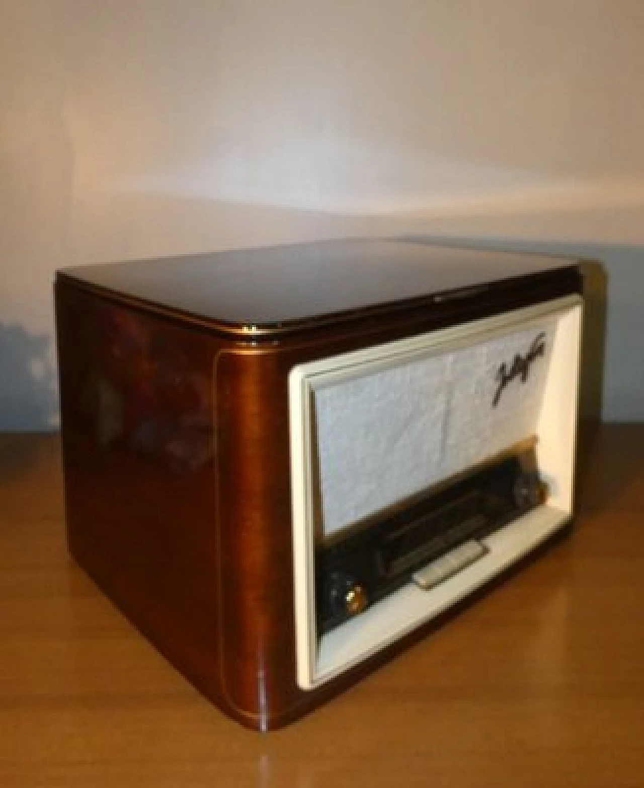 Wood Joliefon RFS 6597 turntable radio by CGE, 1950s 4