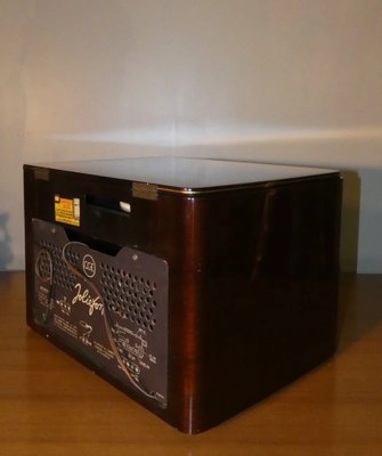 Wood Joliefon RFS 6597 turntable radio by CGE, 1950s 5