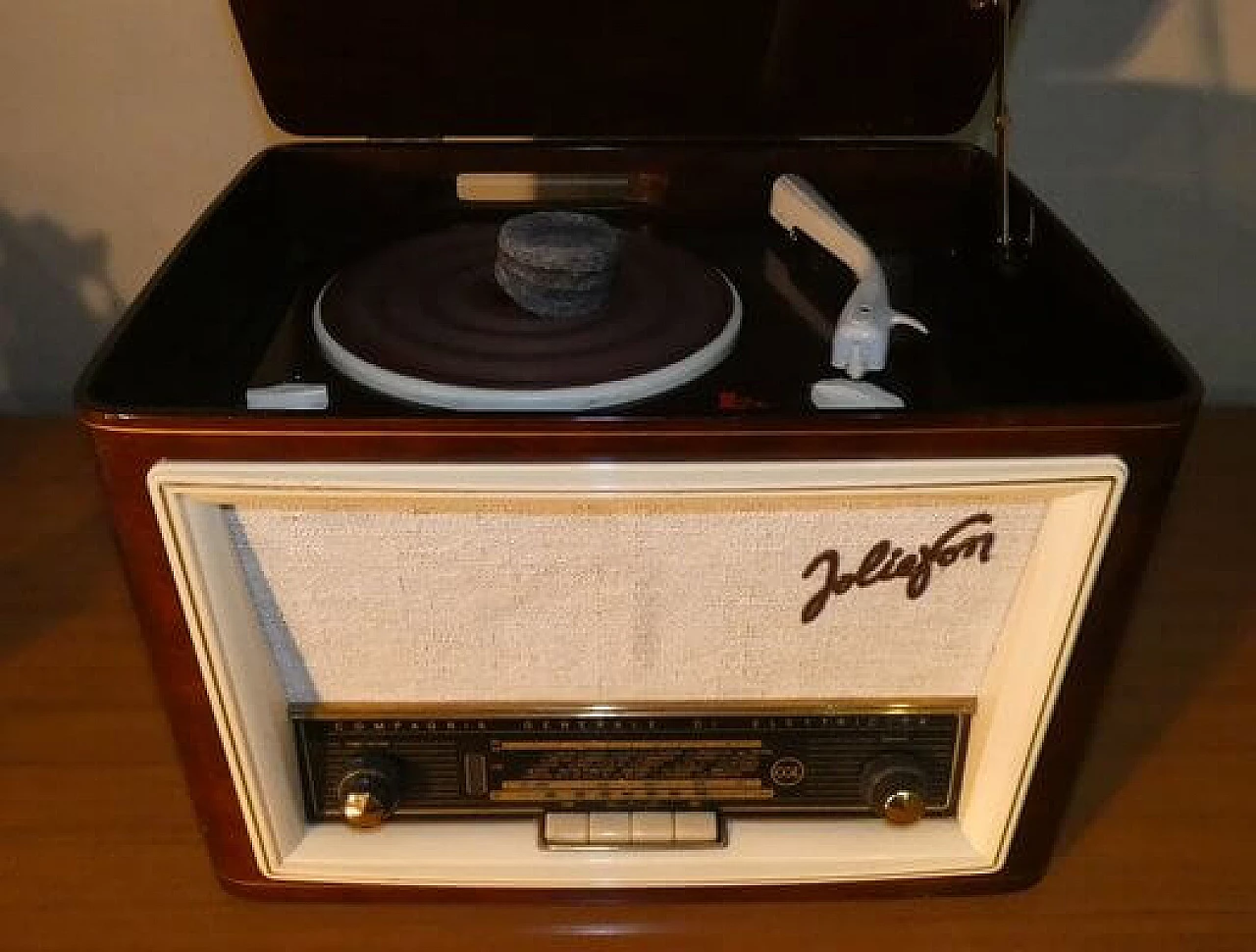 Wood Joliefon RFS 6597 turntable radio by CGE, 1950s 14