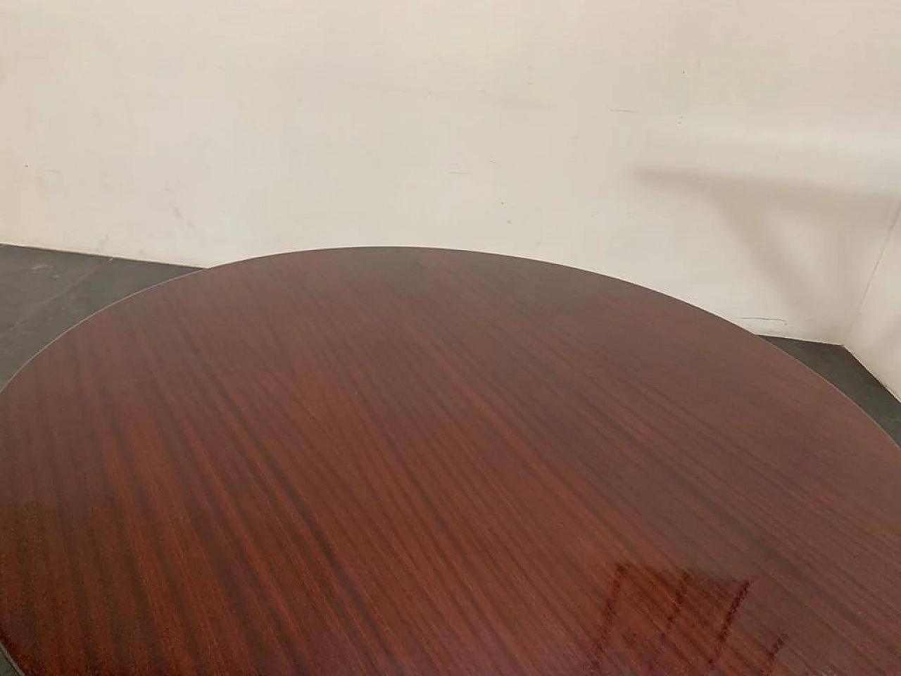 Round rosewood and beech table attributed to Ico and Luisa Parisi, 1950s 7