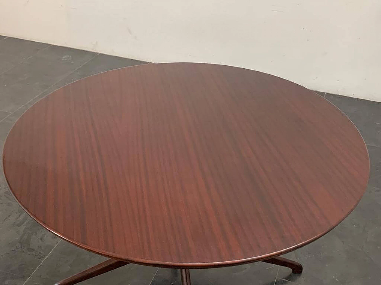 Round rosewood and beech table attributed to Ico and Luisa Parisi, 1950s 8