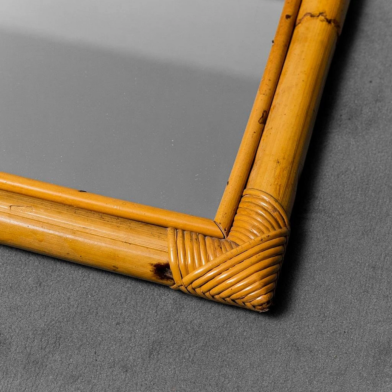 Specchio rettangolare con cornice in bambù, anni '70 3