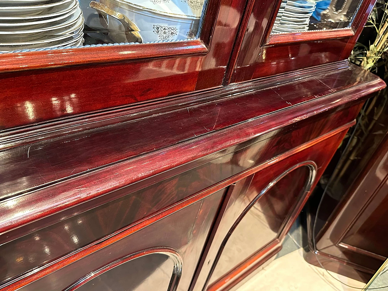 Vetrina in piuma di mogano in stile Luigi Filippo, seconda metà '800 3