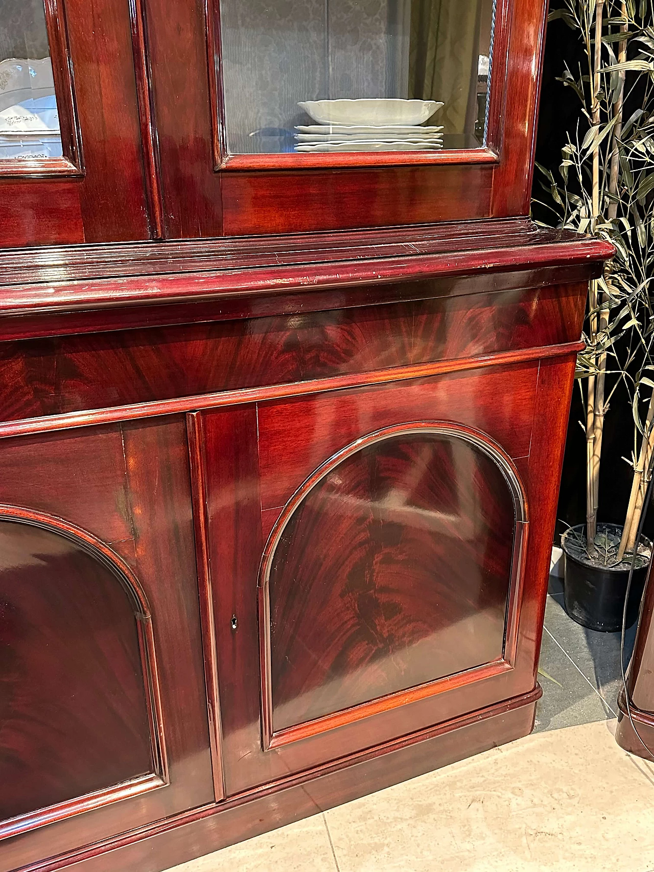 Louis Philippe style mahogany feather cabinet, second half of the 19th century 5