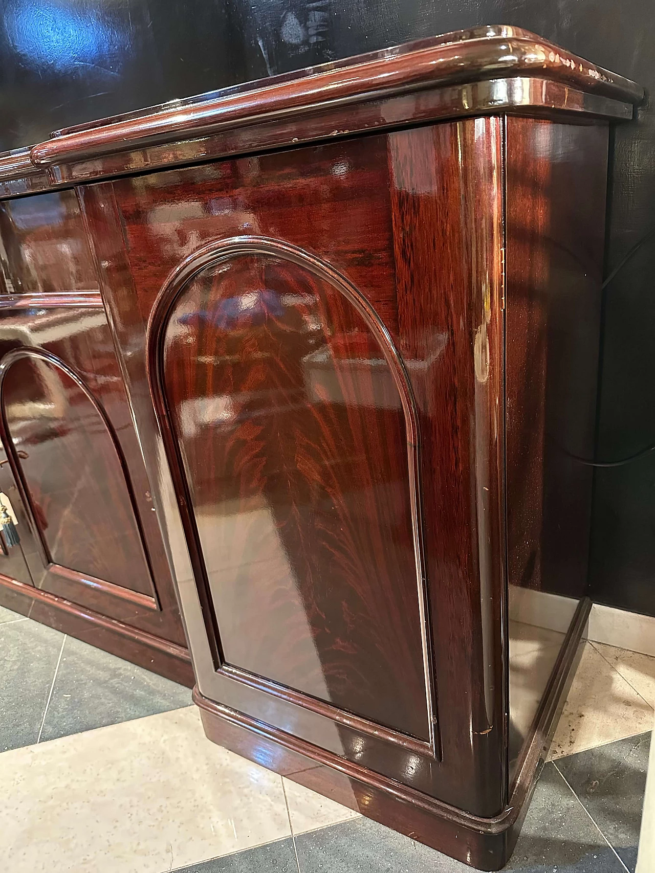 Credenza inglese stile Luigi Filippo in piuma di mogano, '800 6