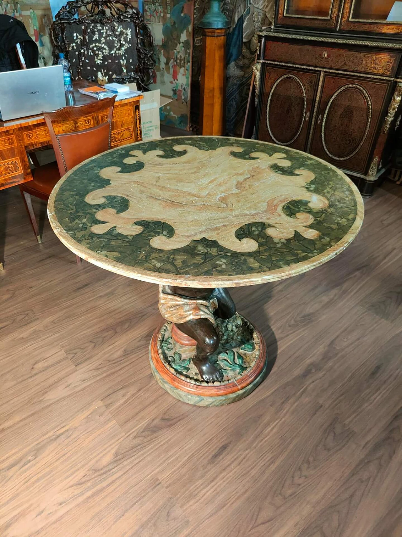 Lacquered wooden table supported by Venetian Moor, second half of the 19th century 3