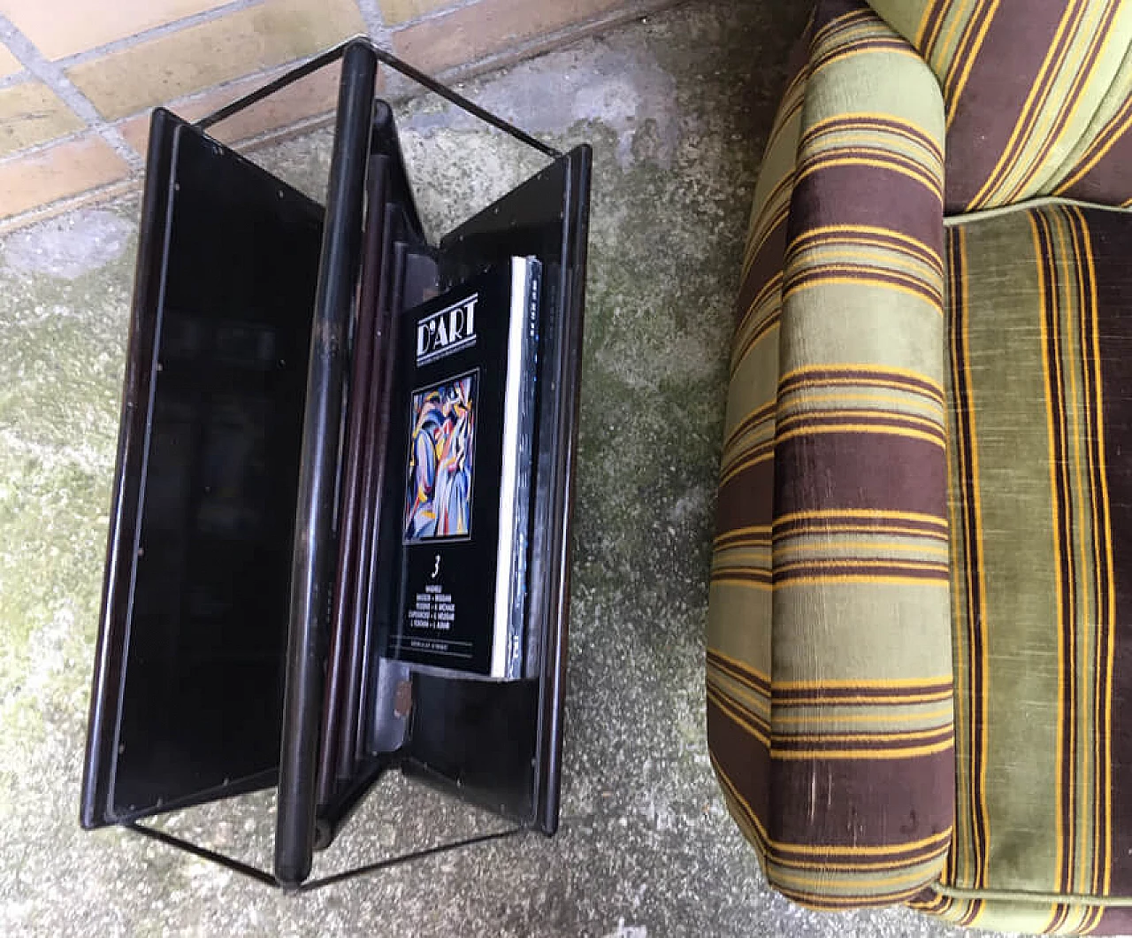 Magazine holder in stained beech with brass details by Ico and Luisa Parisi, 1950s 6