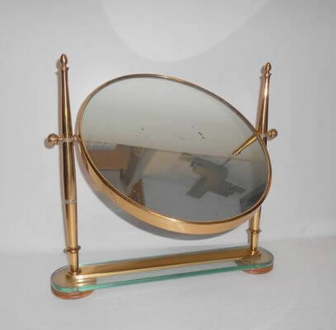 Swinging table mirror in brass and crystal attributed to Fontana Arte, 1940s 3