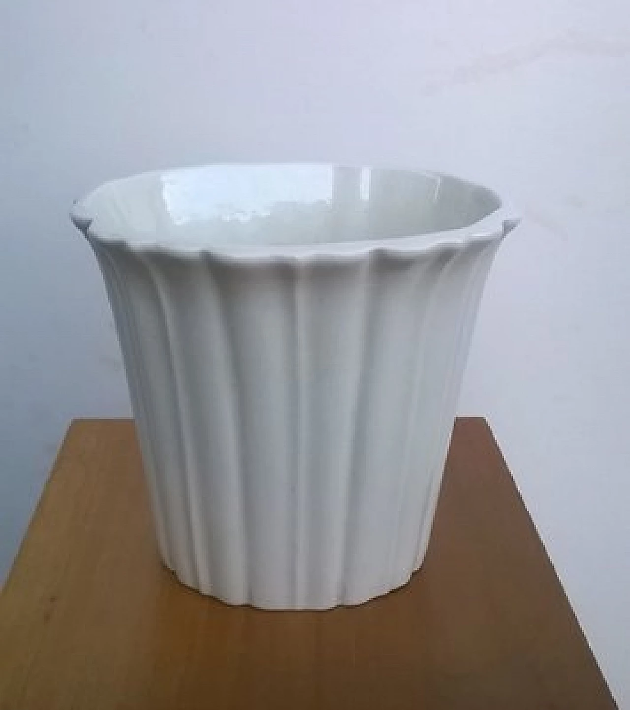White ceramic vase by Gio Ponti for Richard Ginori, 1930s 1