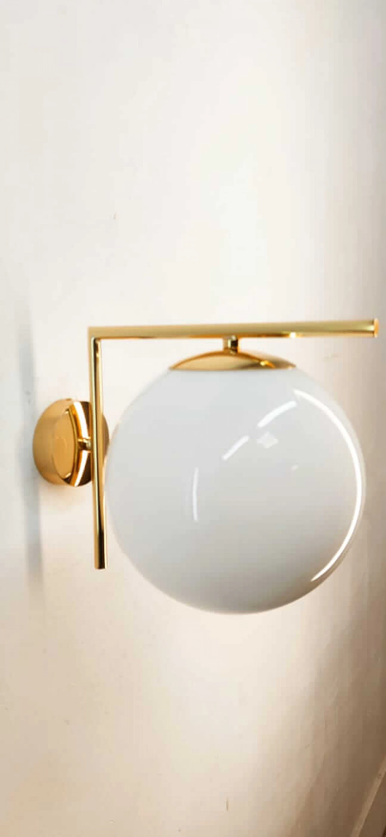 Brass wall light with spherical shiny glass lampshade, 1980s 3