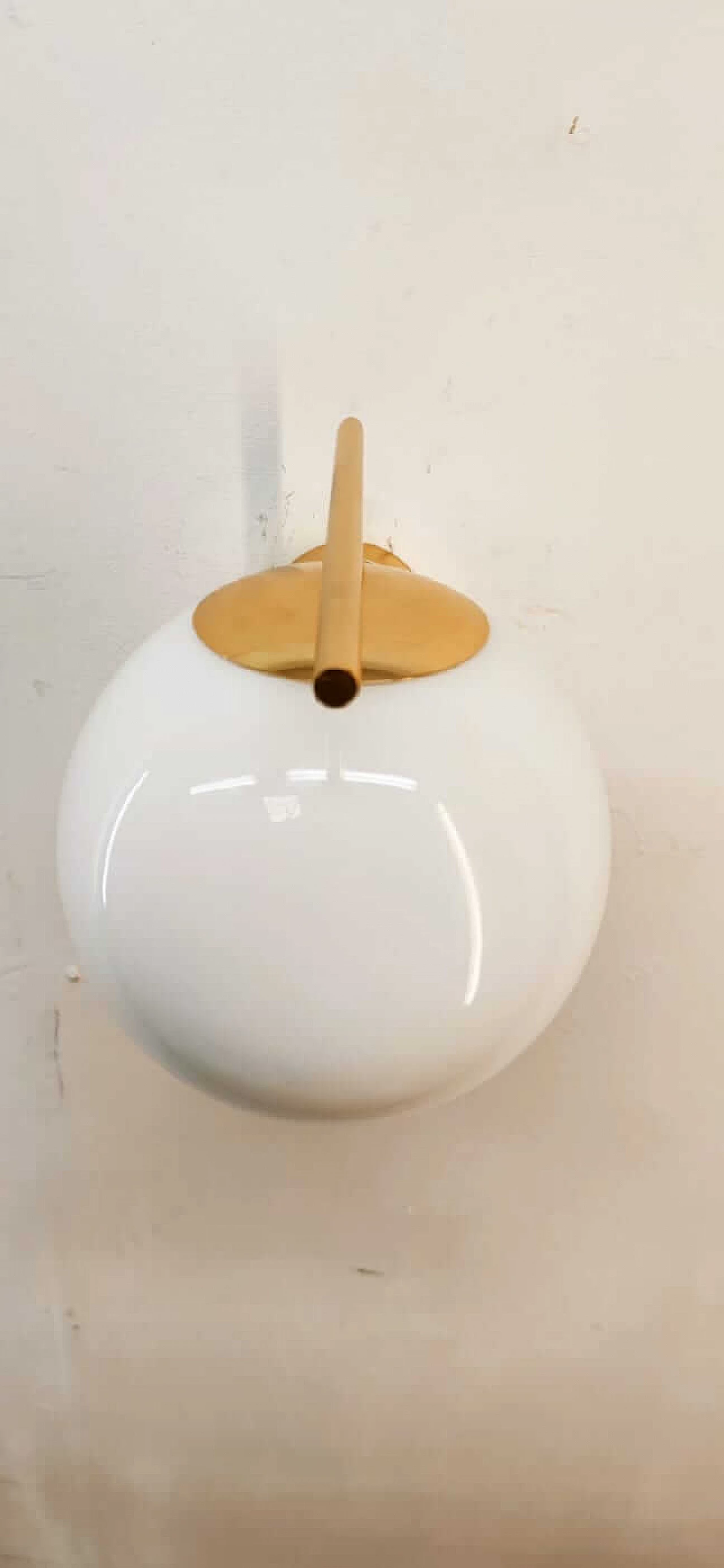 Brass wall light with spherical shiny glass lampshade, 1980s 4