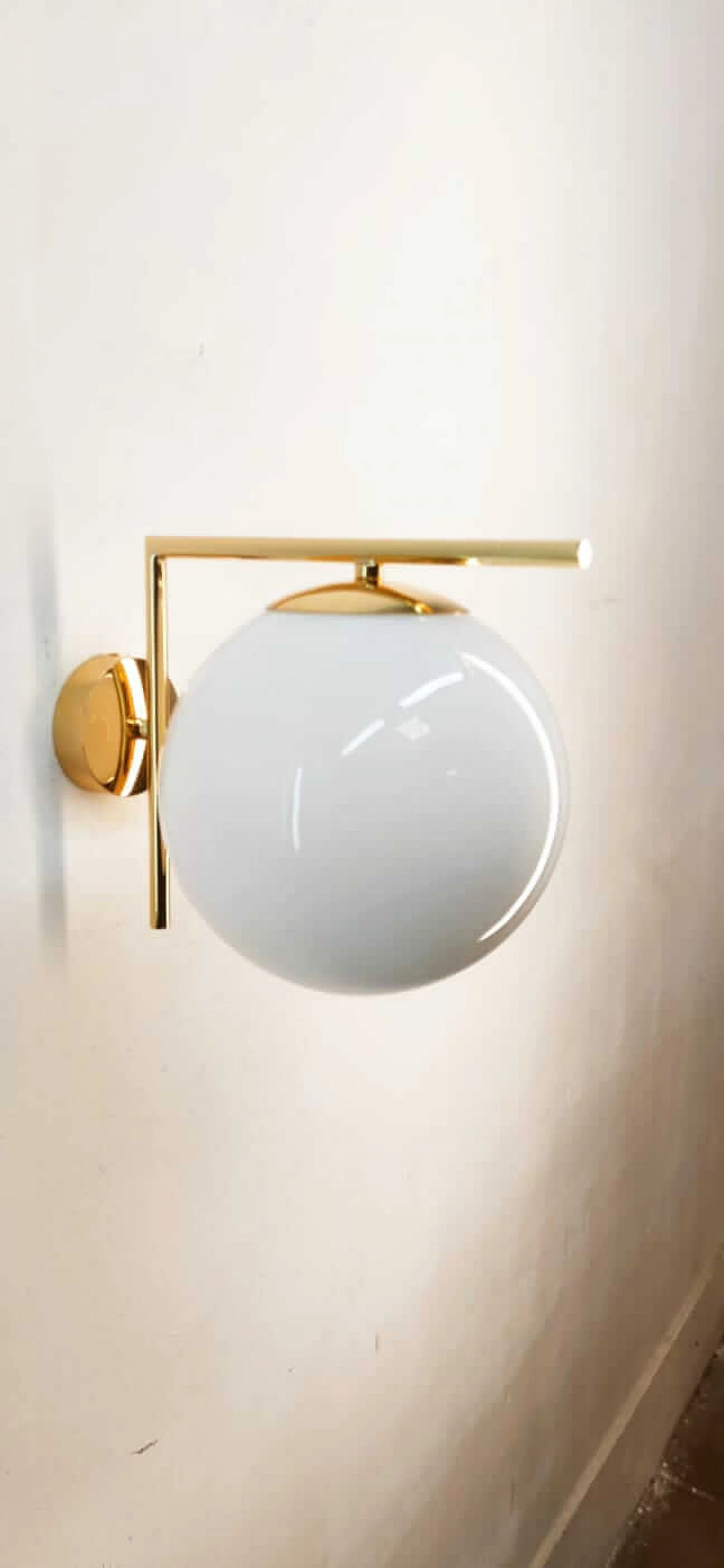 Brass wall light with spherical shiny glass lampshade, 1980s 8