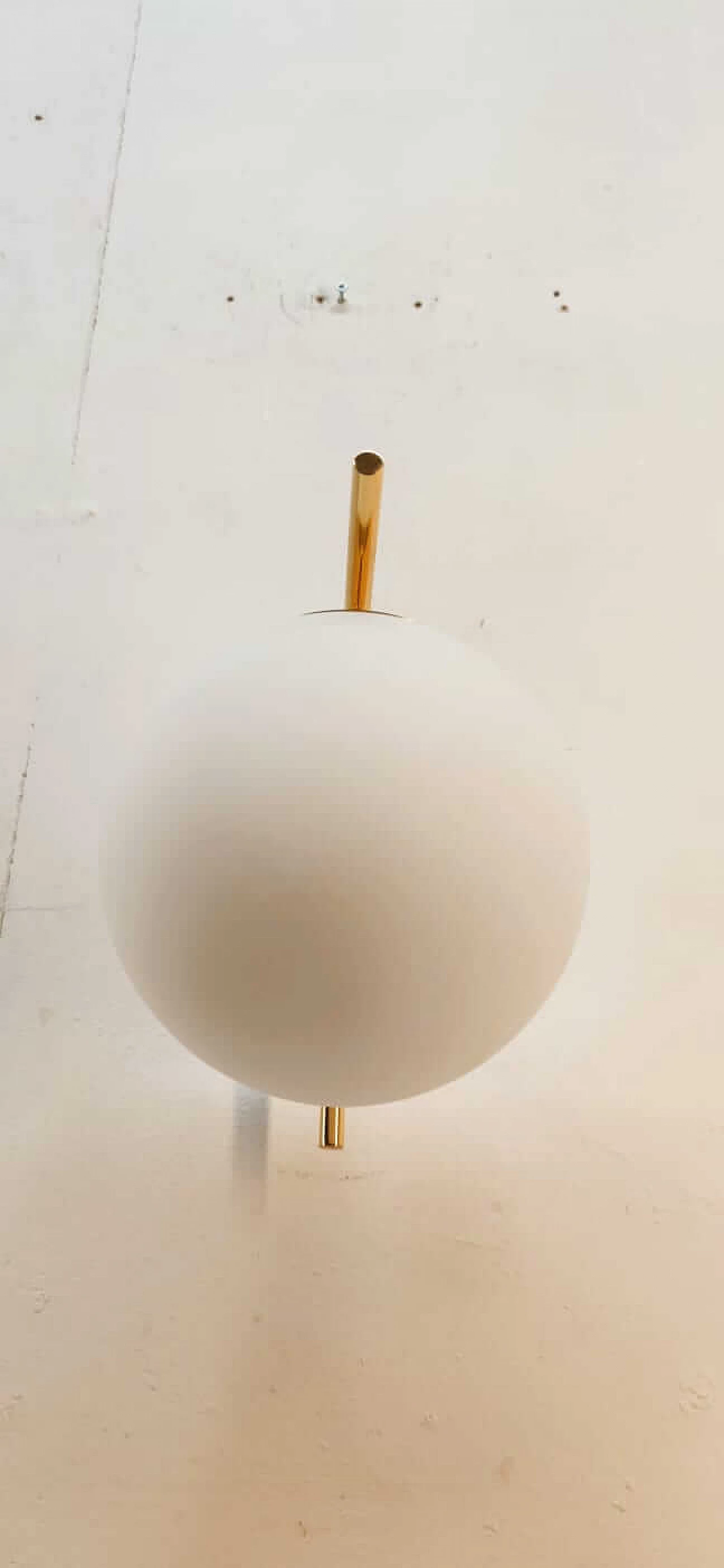 Brass wall light with spherical frosted glass lampshade, 1980s 7