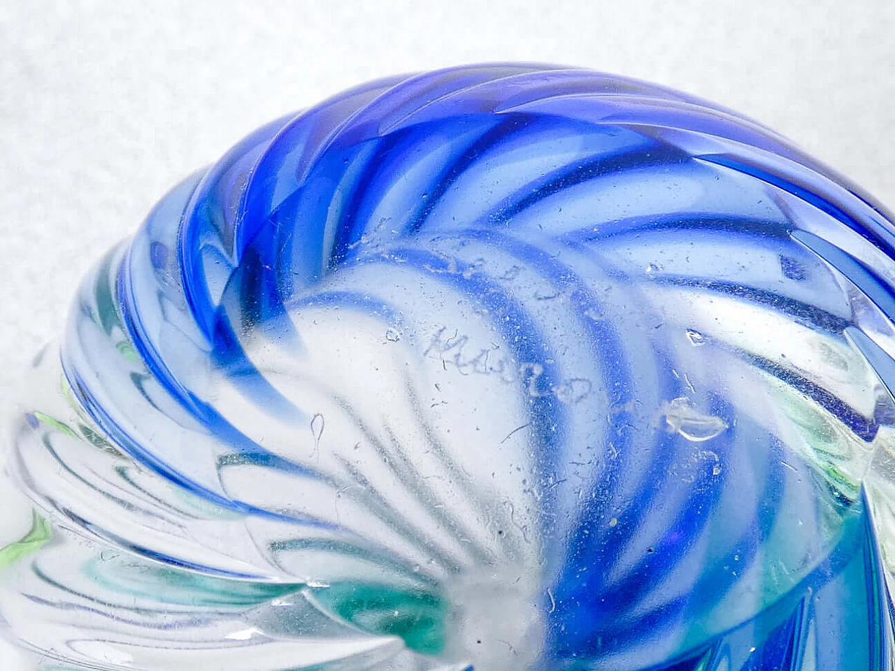 3 Polychrome blown glass vases by Archimede Seguso, 1940s 9