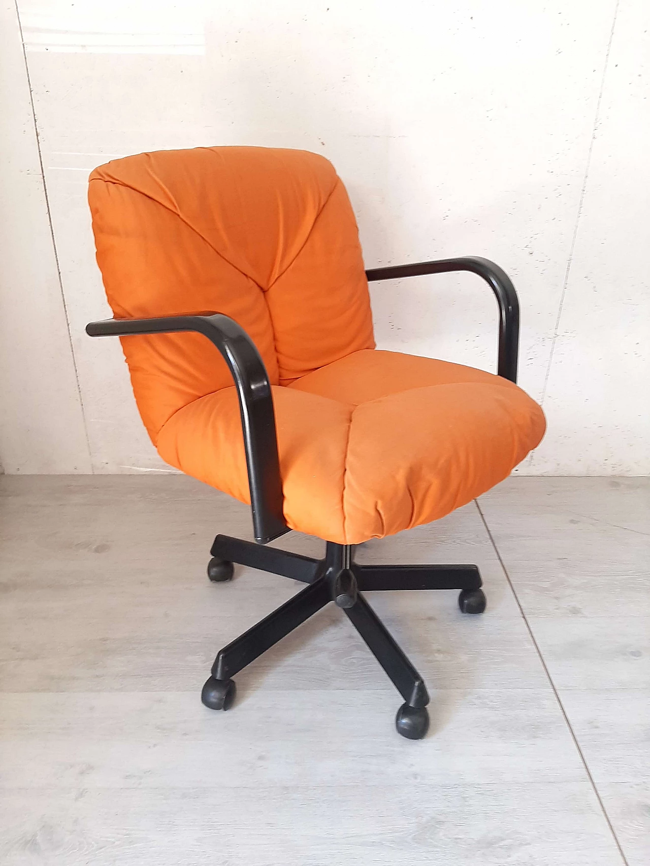 Upholstered swivel chair with wheels by De Padova, 1980s 2