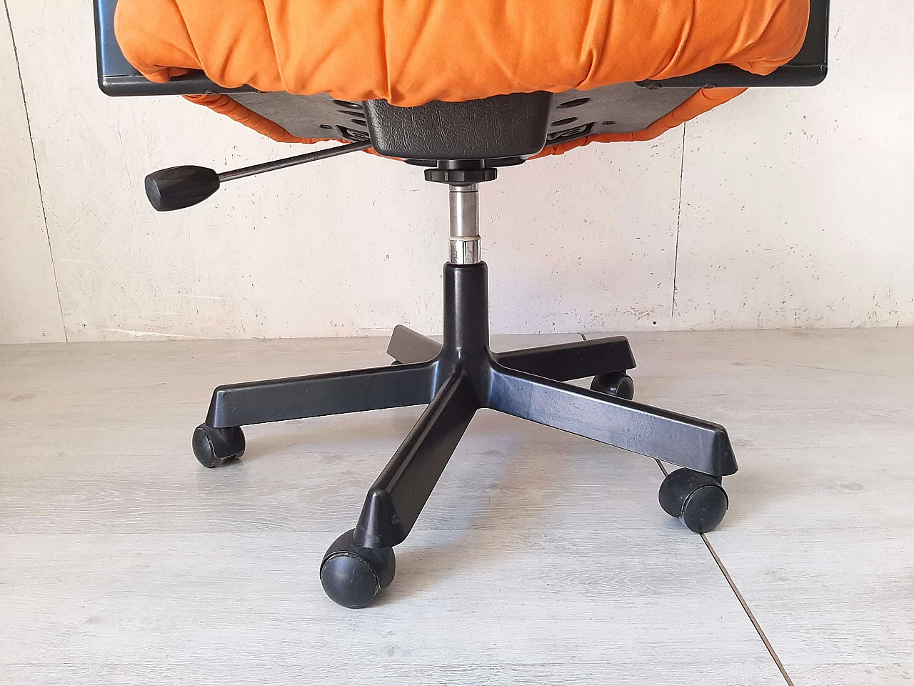 Upholstered swivel chair with wheels by De Padova, 1980s 4