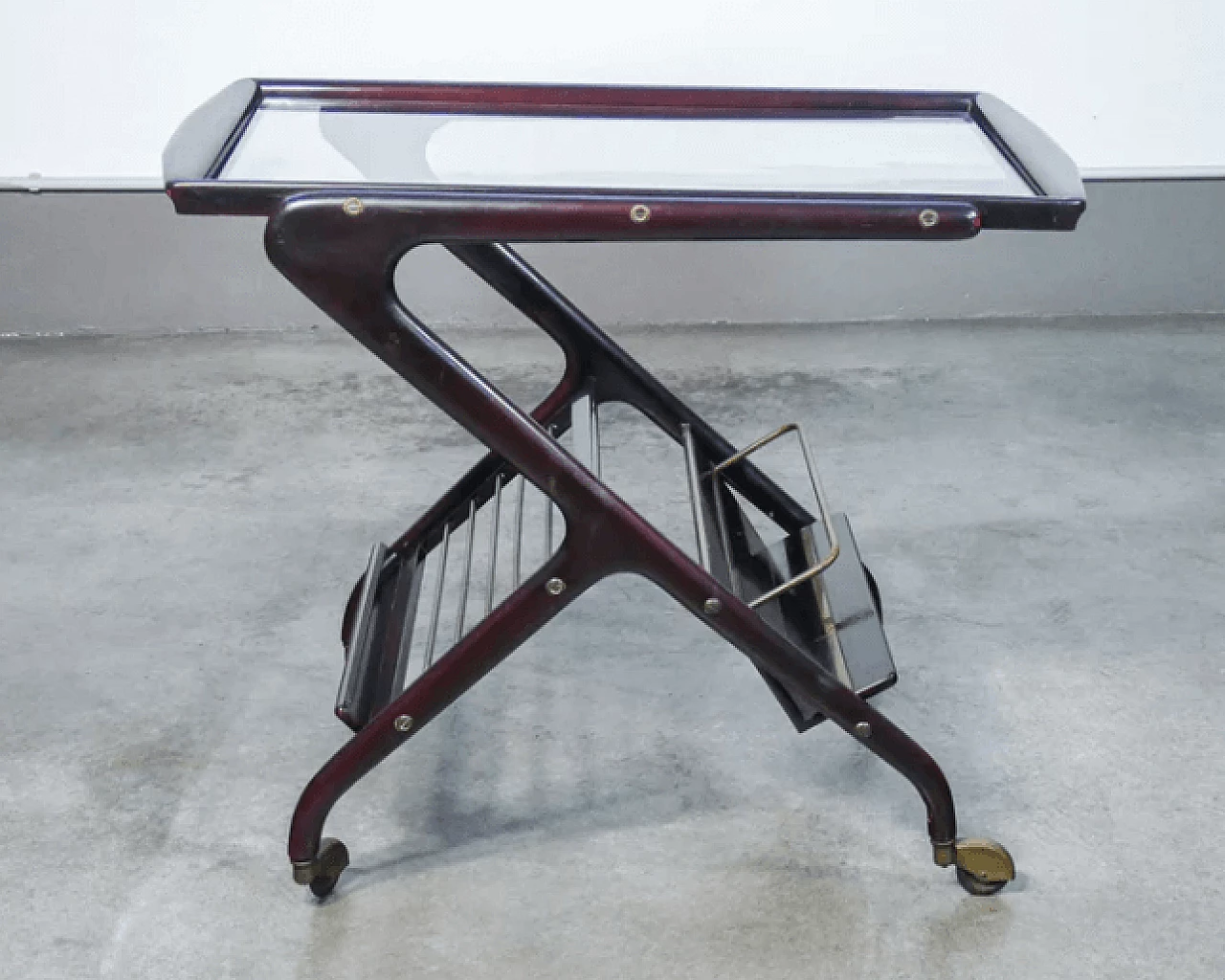 Lacquered mahogany, brass and glass cart attributed to Cesare Lacca, 1950s 3