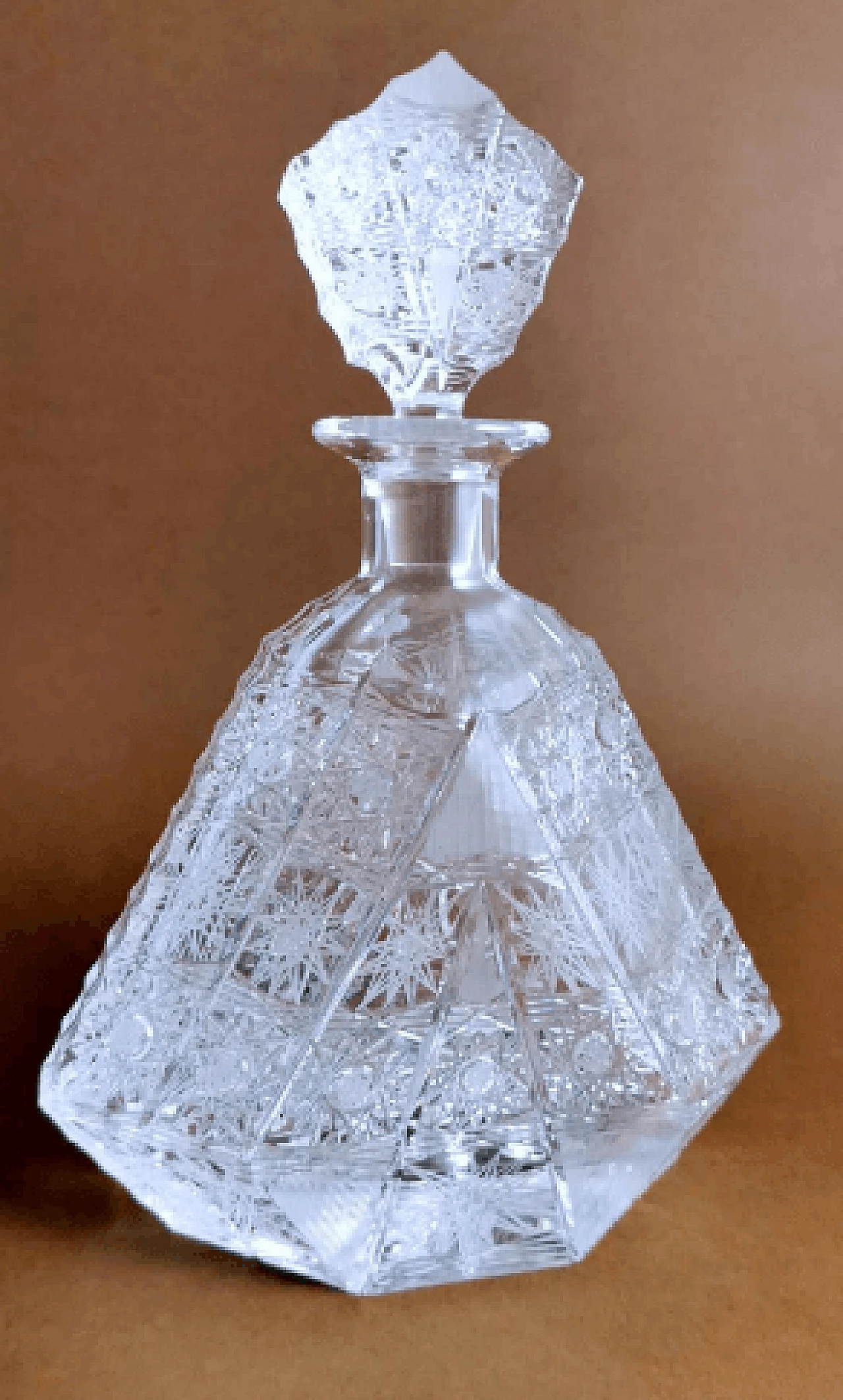 Bottiglia da liquore stile Biedermeier in cristallo molato, anni '20 2