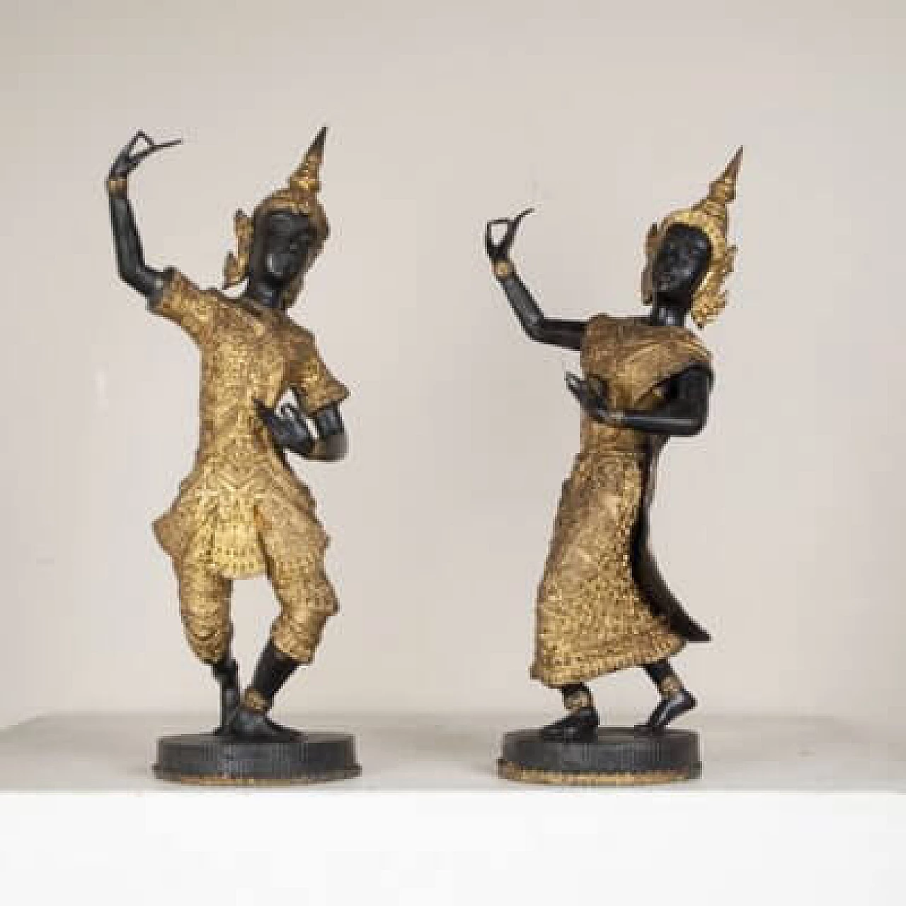 Coppia di sculture di guardiani del tempio di Rattanakosin Theppanom, anni '60 7