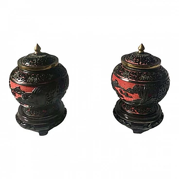 Coppia di vasi da zenzero cinesi cloisonné neri e rossi, anni '20