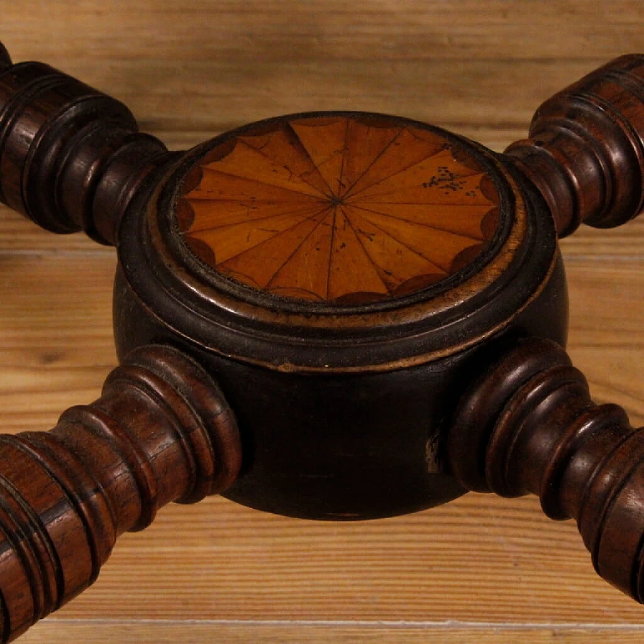 Octagonal inlaid wooden coffee table with castors, 1930s 10