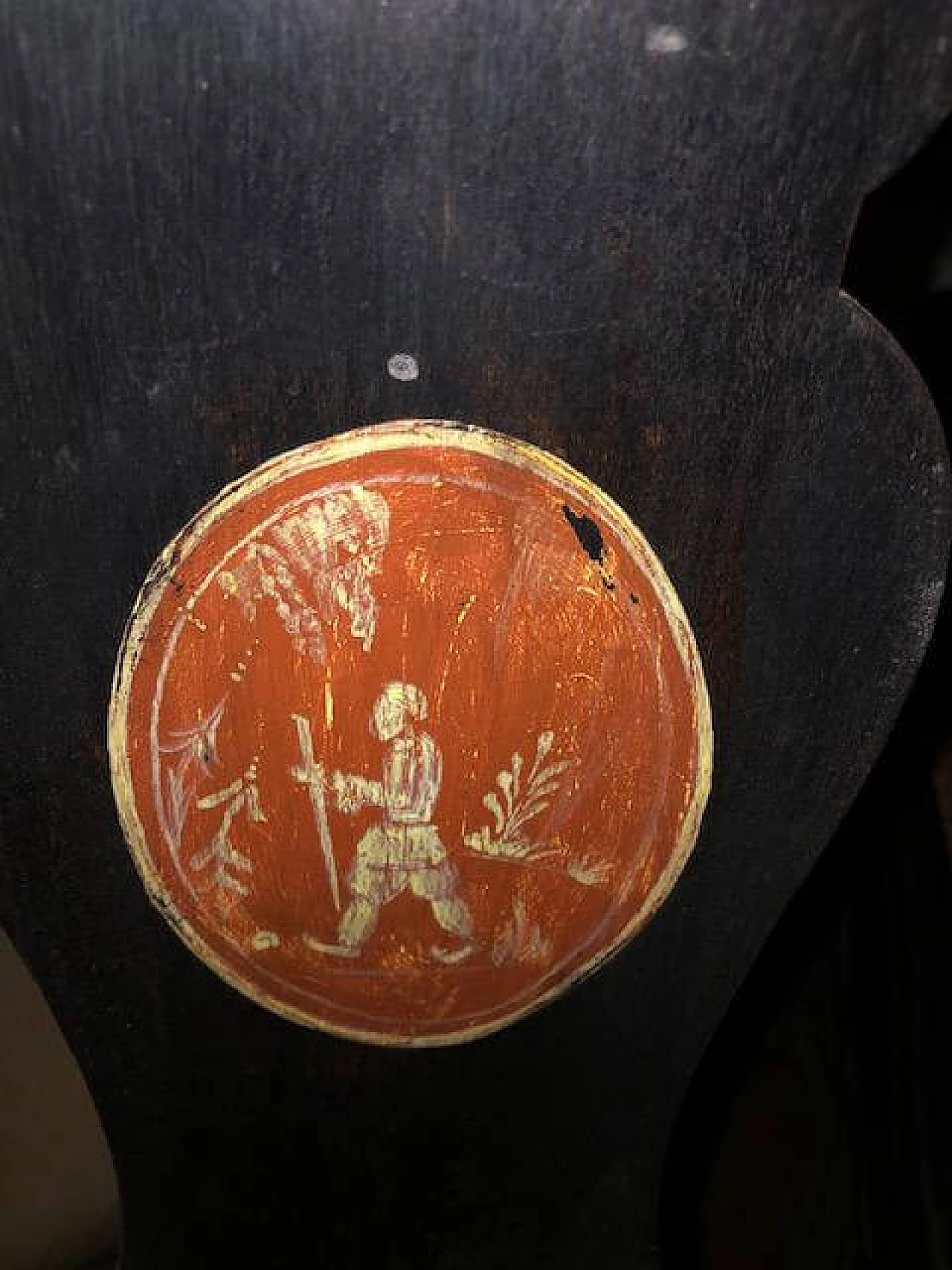 4 Sedie eclettiche in legno laccato con dipinti a cineseria, inizio '900 6