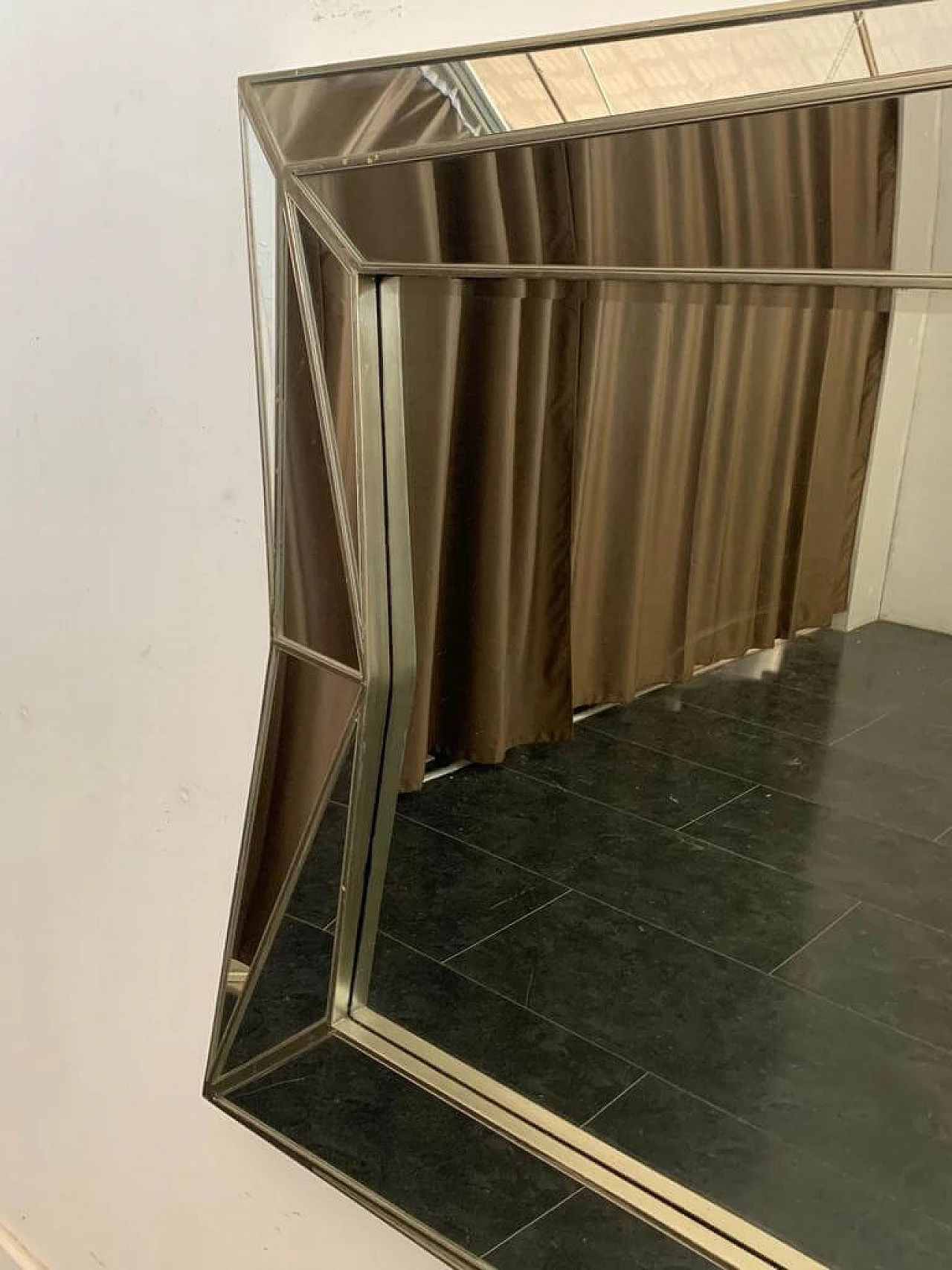 Specchiera in legno argentato di gusto cubista nello stile di Serge Roche, anni '70 7