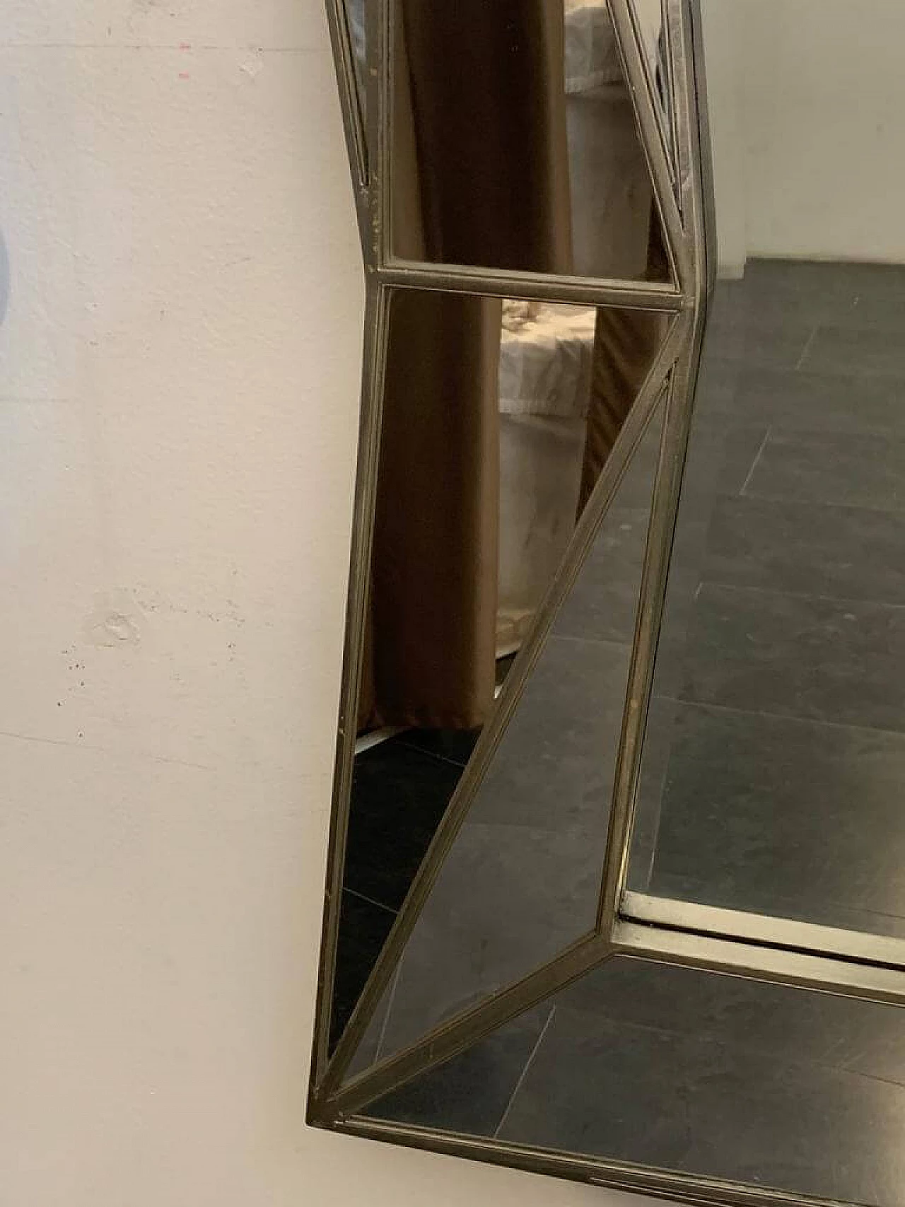 Specchiera in legno argentato di gusto cubista nello stile di Serge Roche, anni '70 14