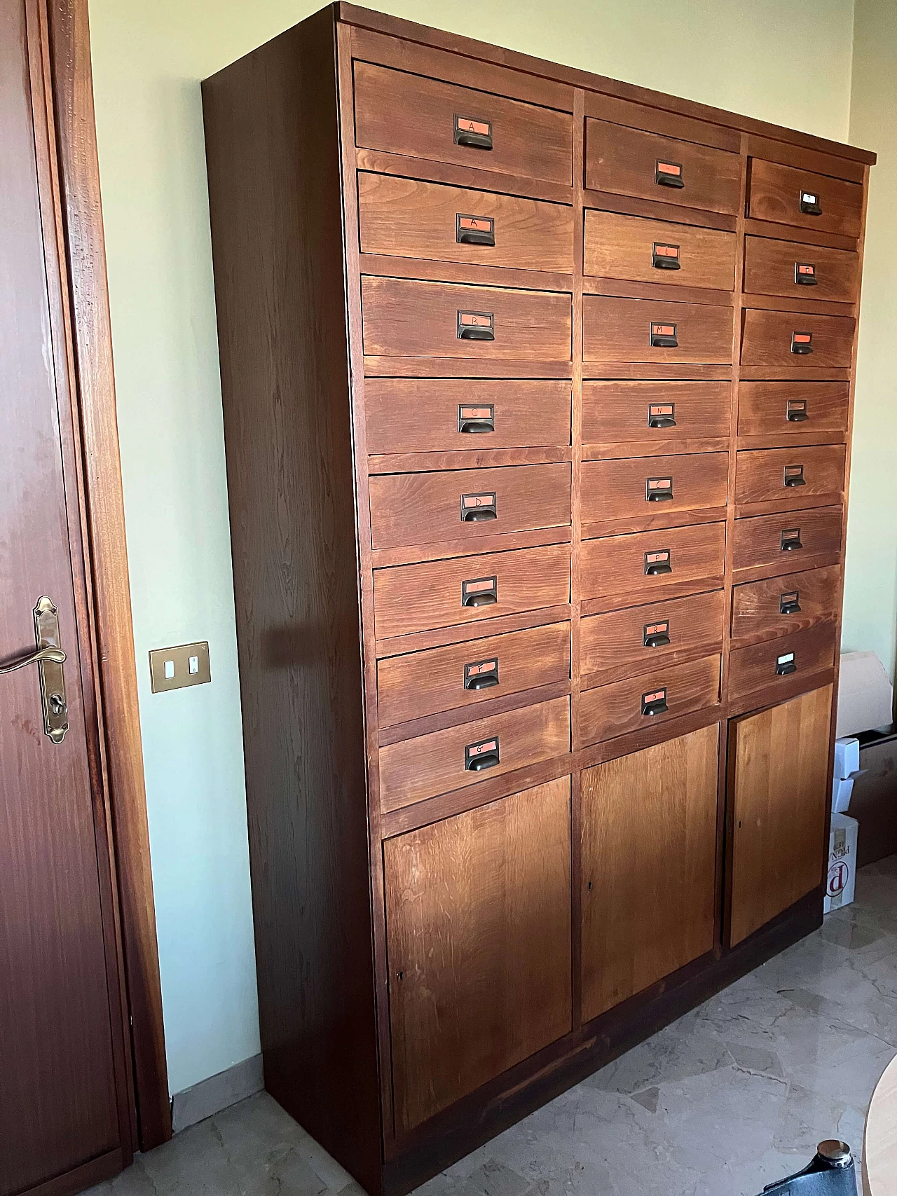 Wooden filing cabinet with twenty-four drawers, 1930s 3
