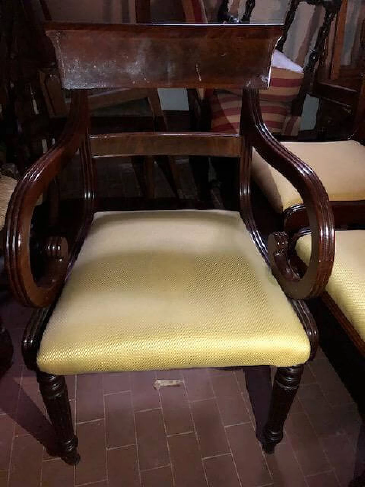 6 Mahogany chairs, early 20th century 5