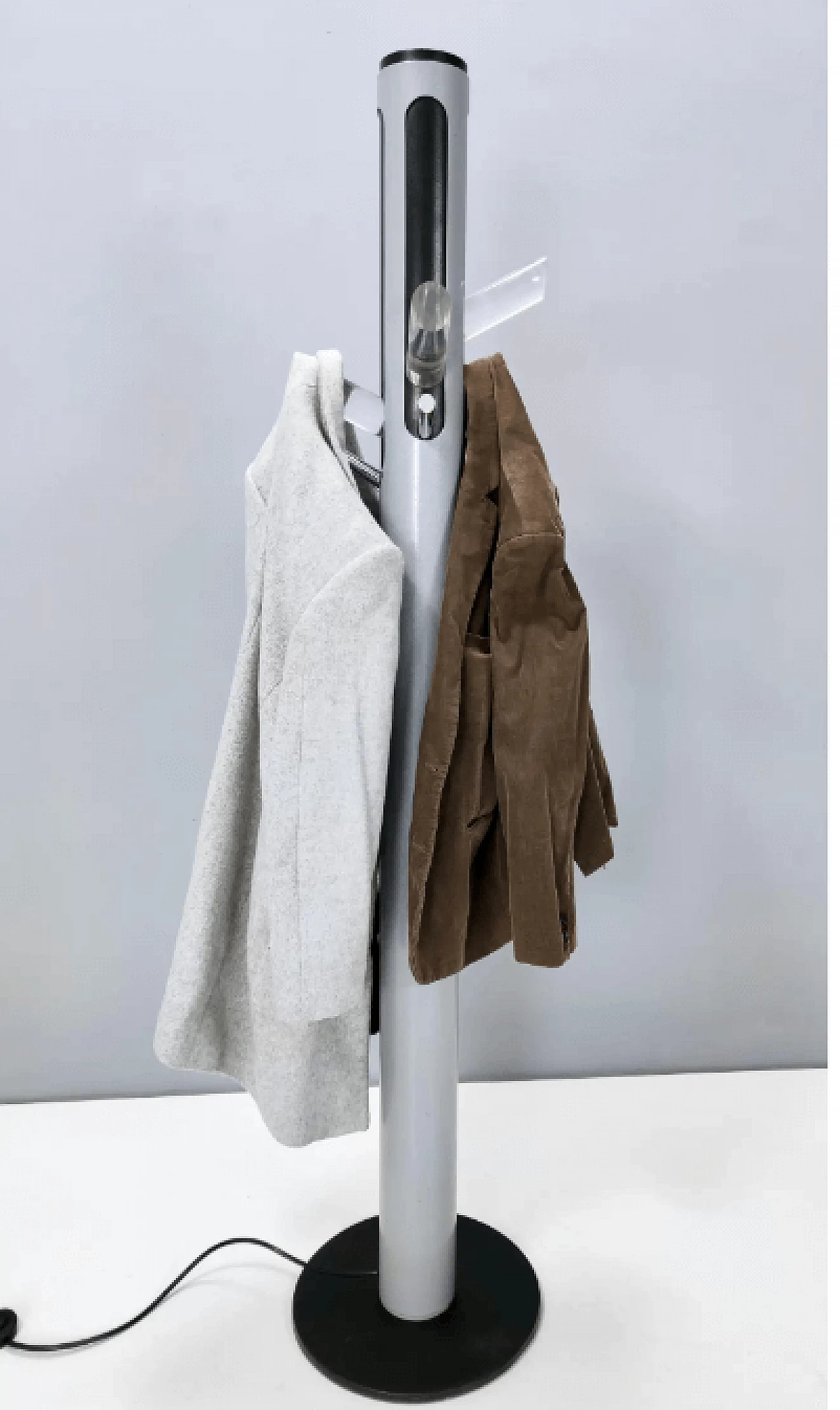 Illuminated painted iron, steel and plexiglass coat stand, 1970s 4